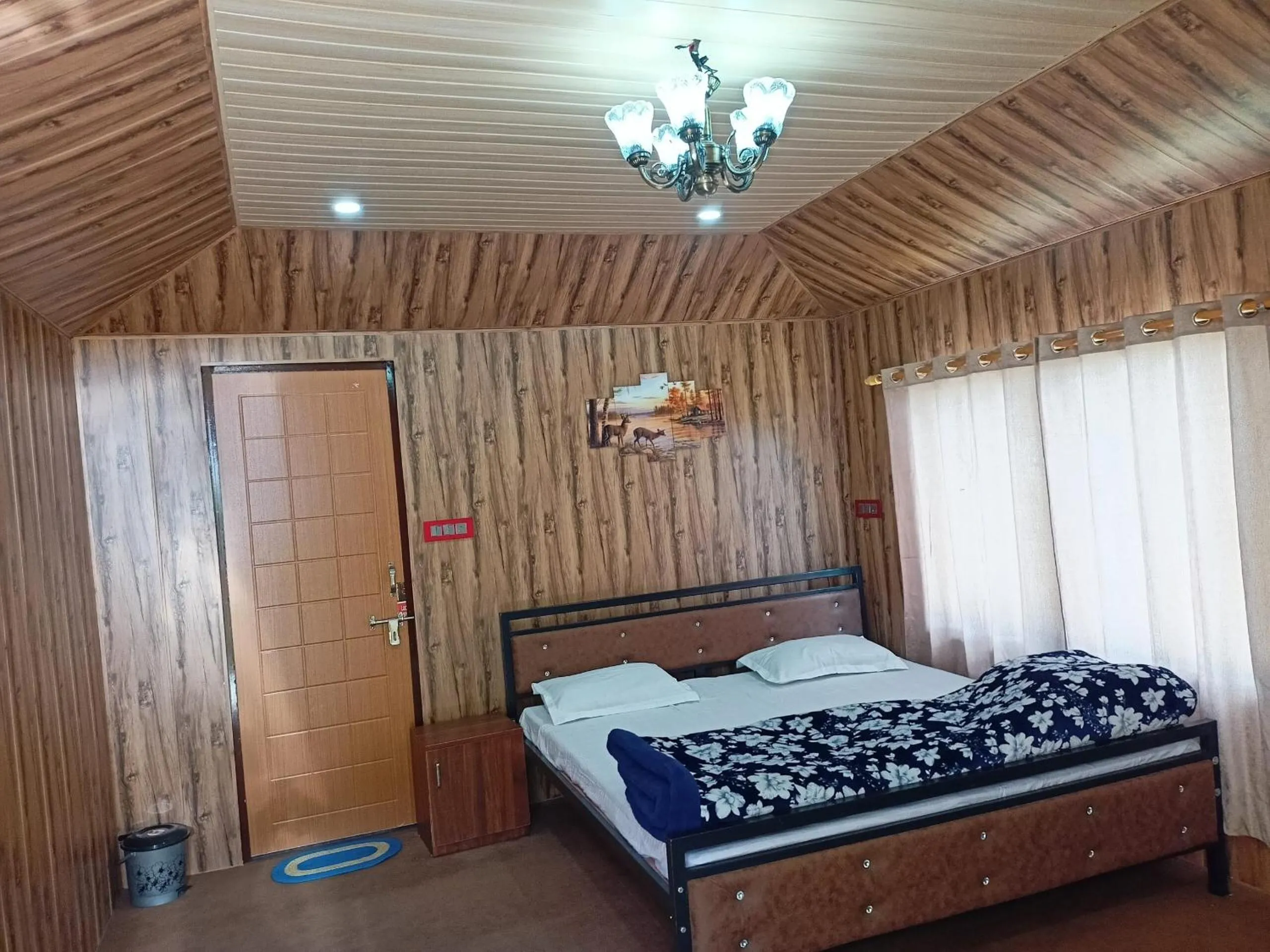 Bedroom, Bed in The Gypsy Soul