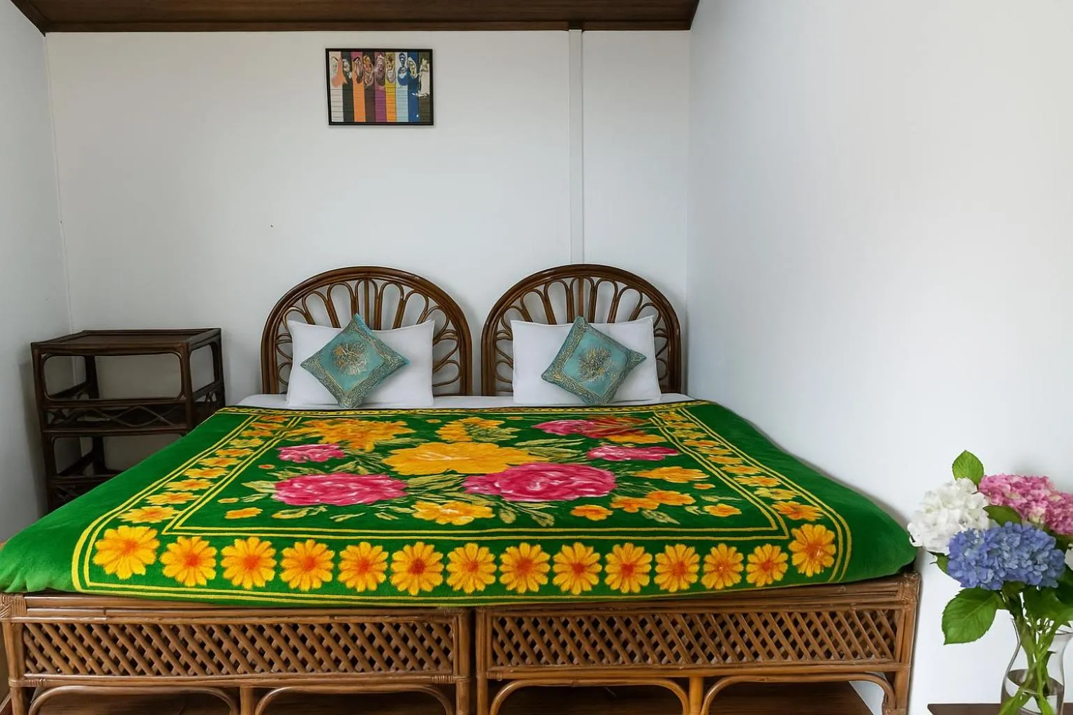 Bedroom, Bed in The Gypsy Soul