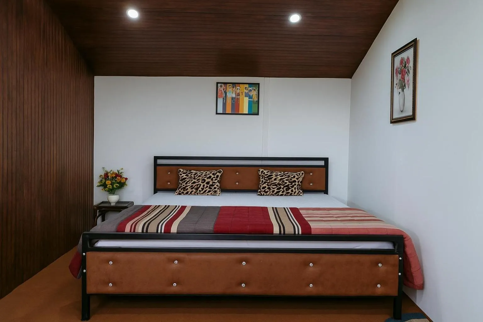 Bedroom, Bed in The Gypsy Soul