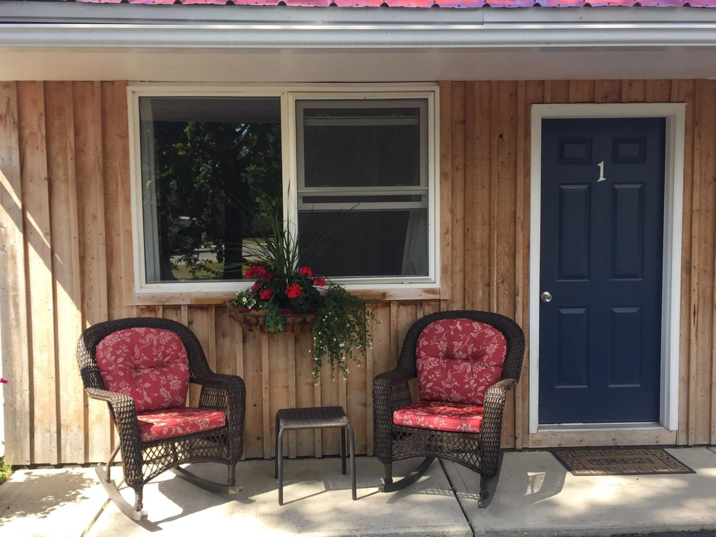 Patio in My Friends Inn Manitoulin