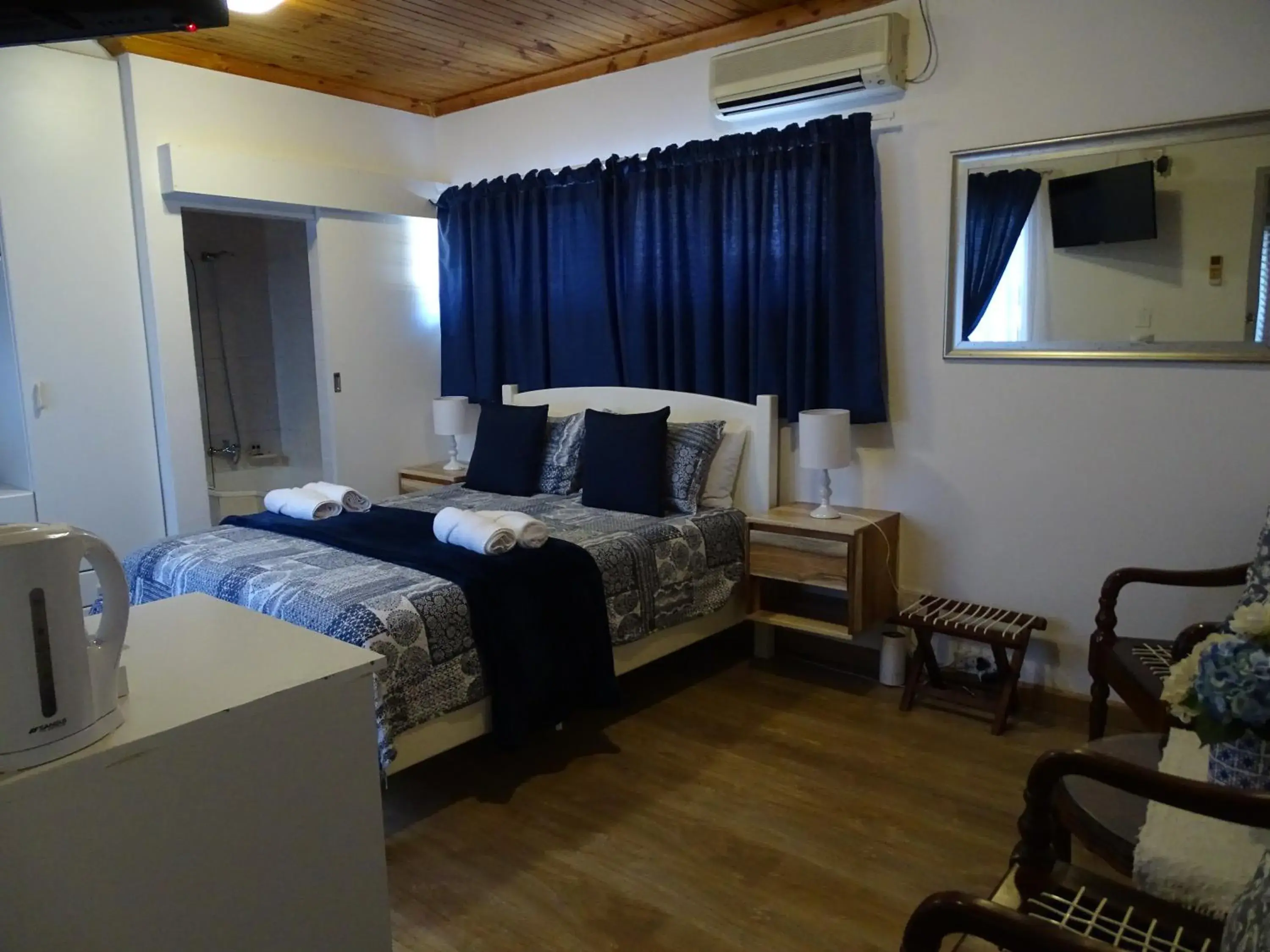 Double Room in Big Skies Guesthouse Double Room in Big Skies Guesthouse
