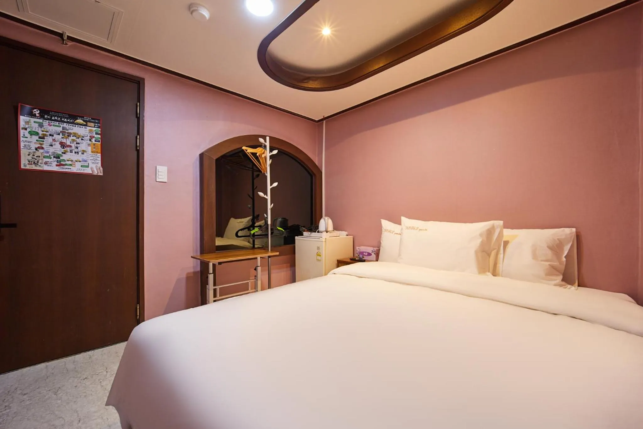 Bed in Seoul Central Hotel