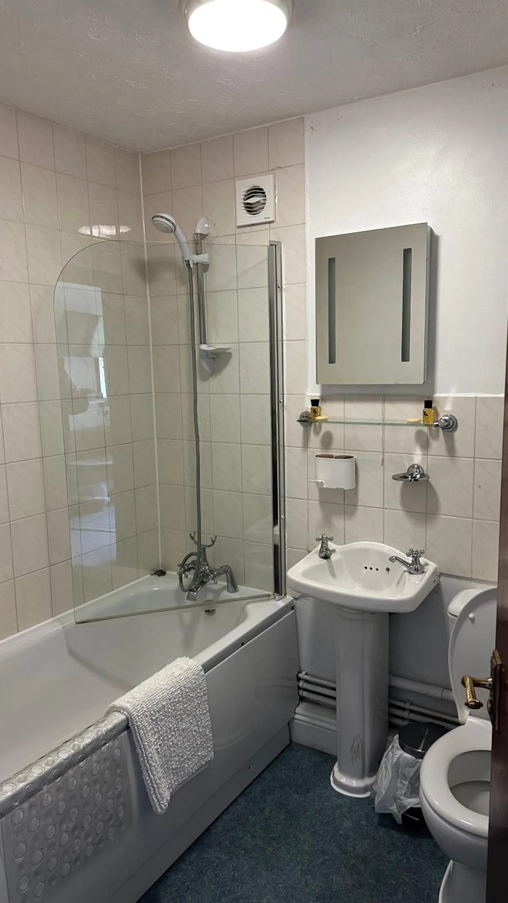 Shower in Farmhouse Inn