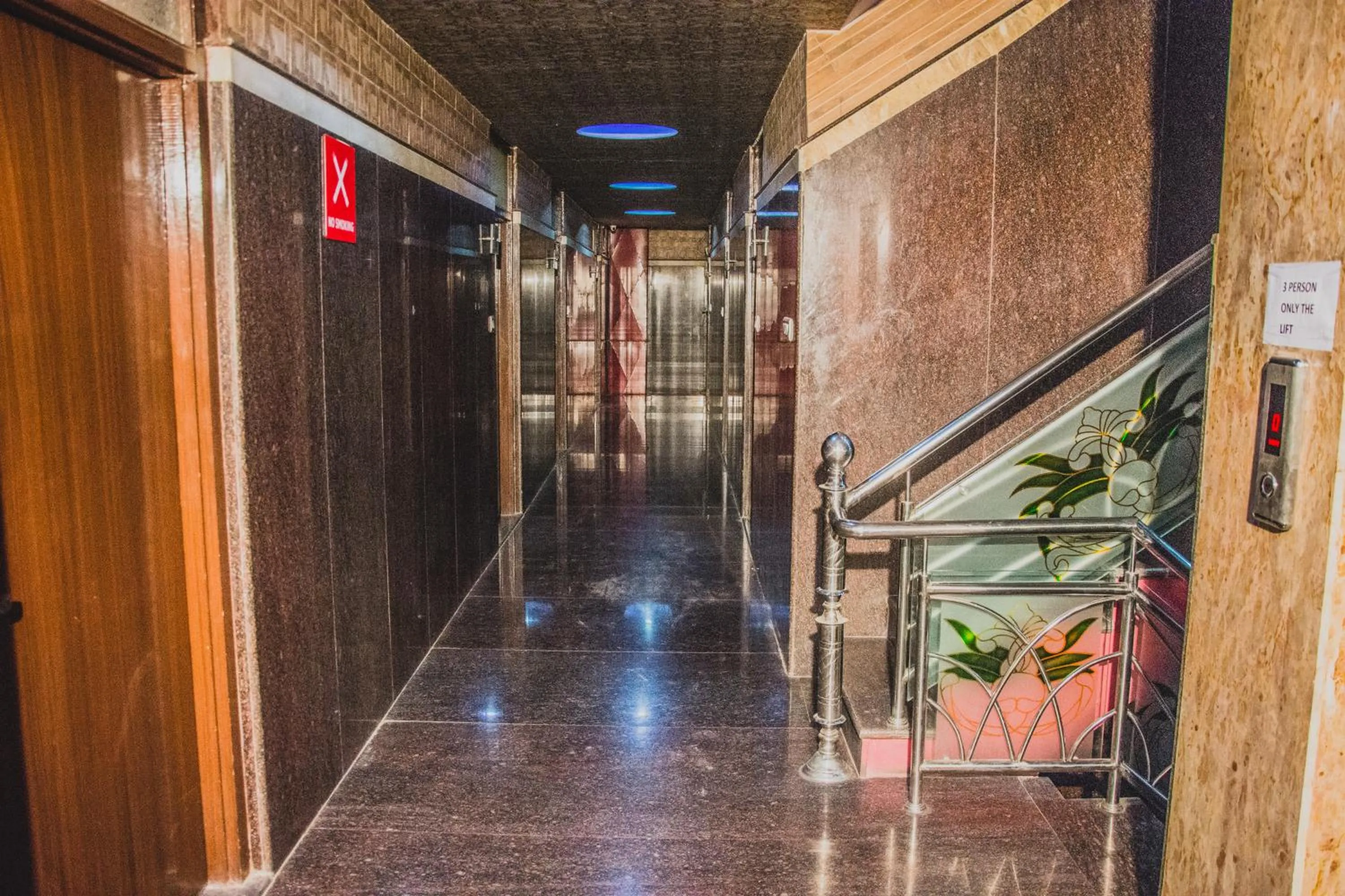Hotel Grand Akshay &Bar