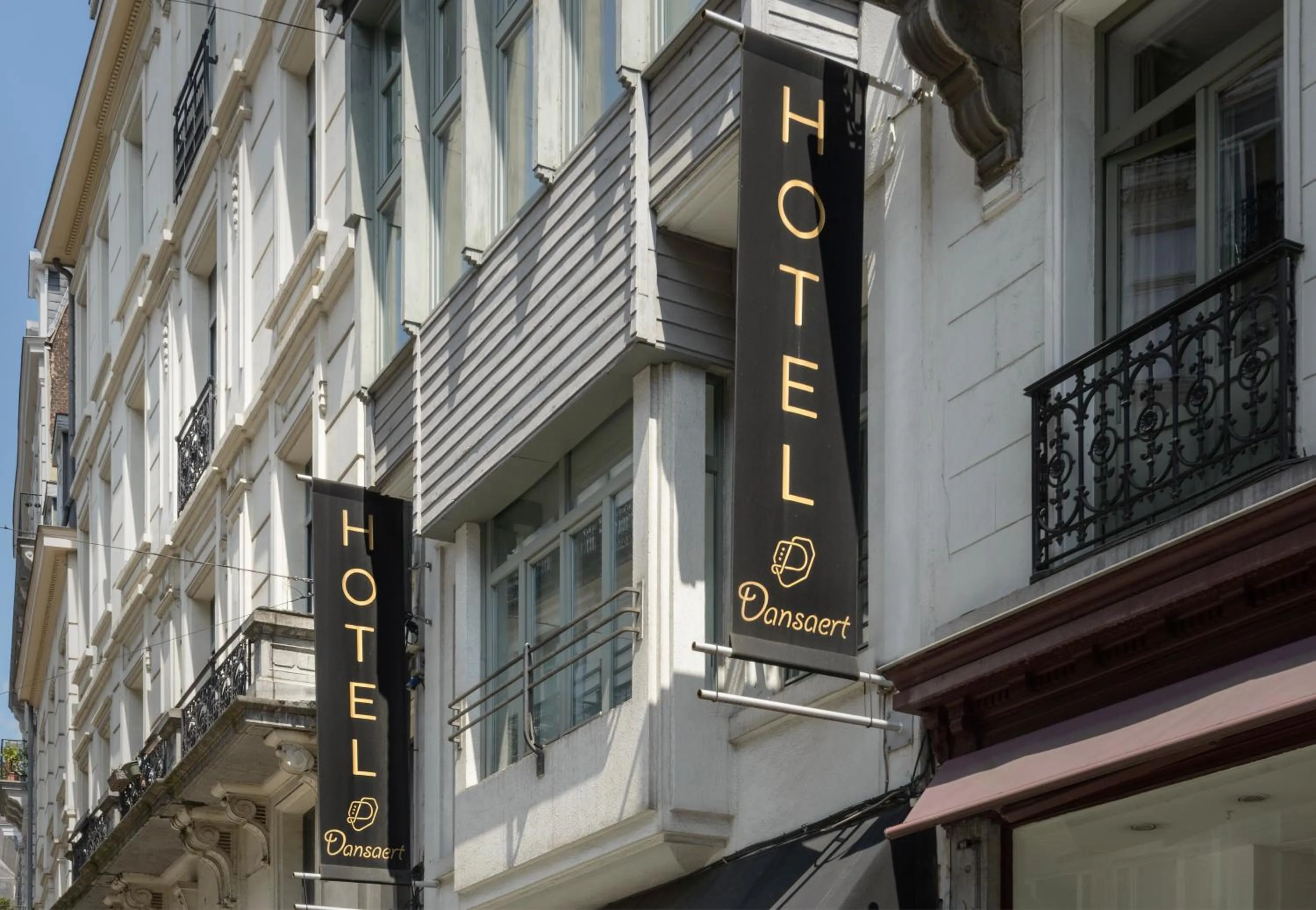 Property building in Dansaert Hotel