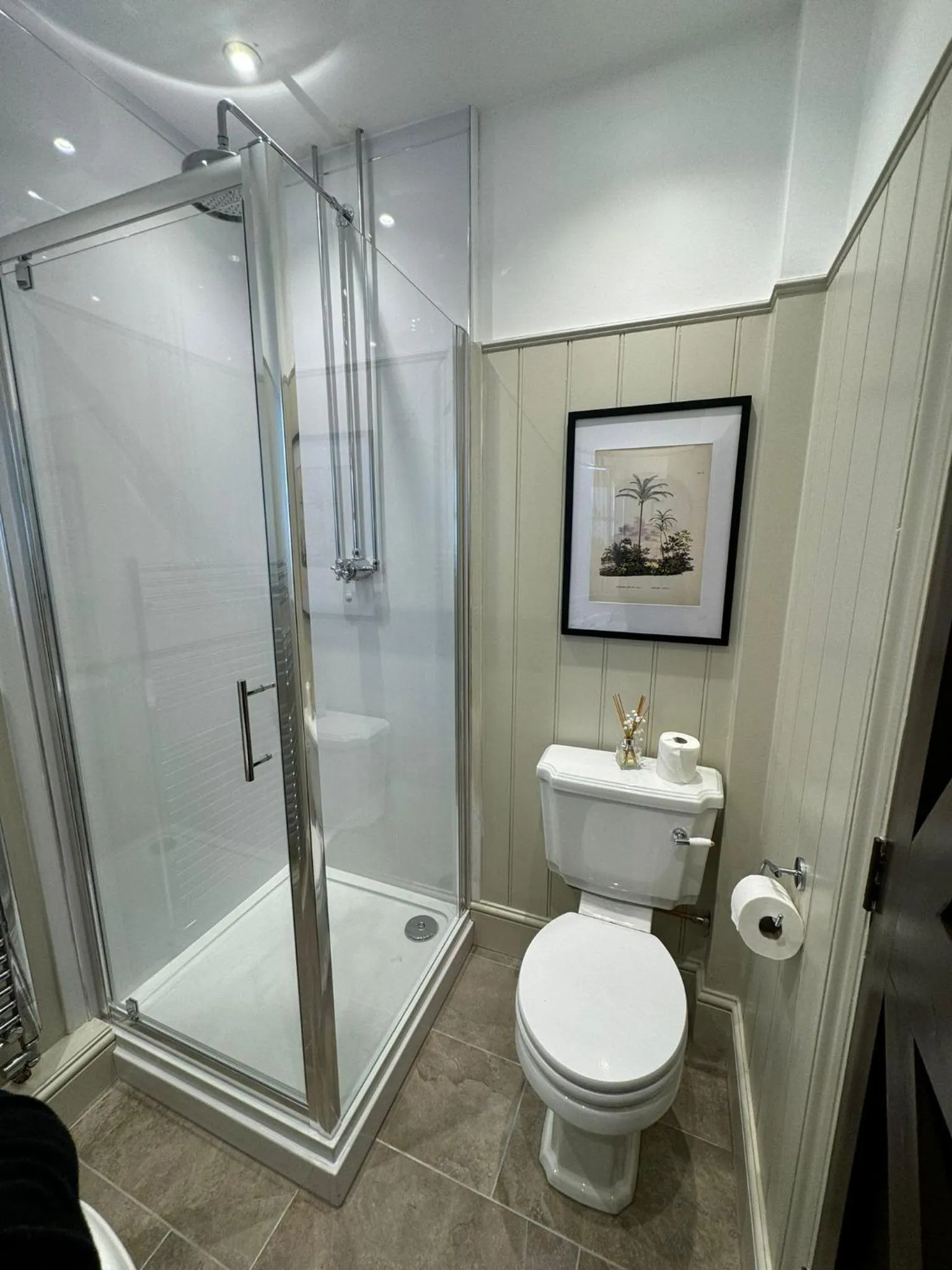 Bathroom in Woolpack Inn