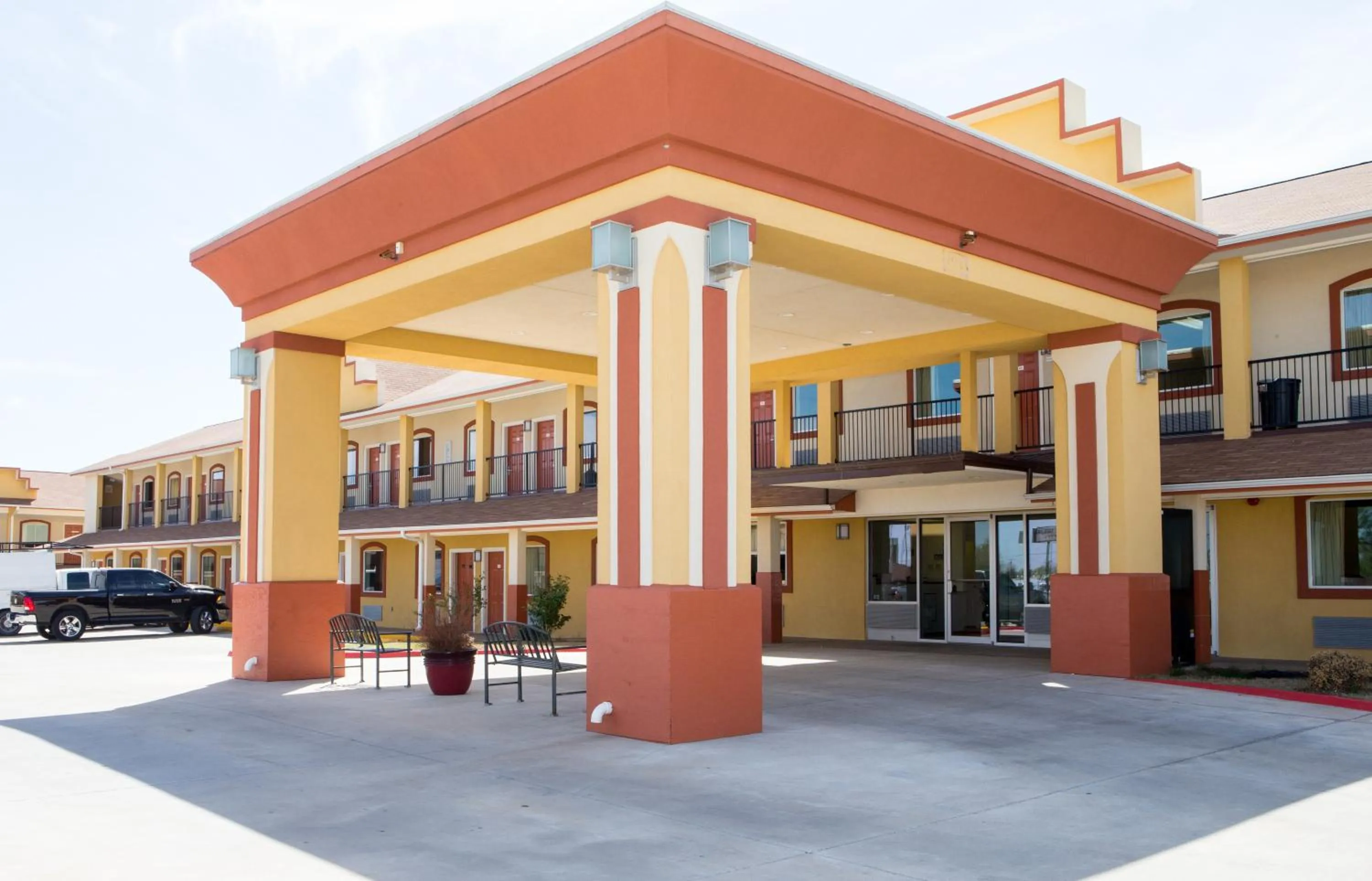Property building in Sands Inn & Suites
