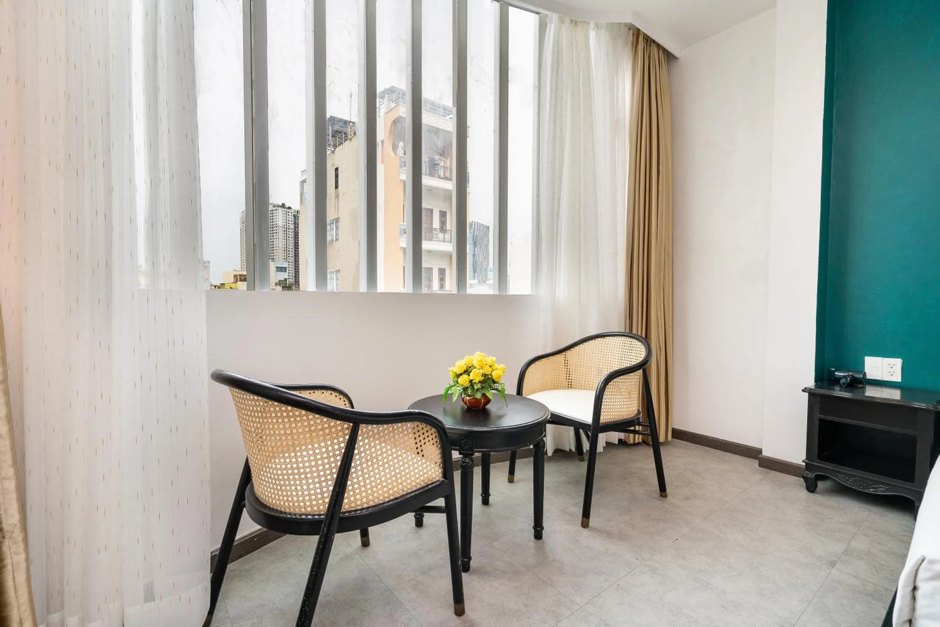 TV and multimedia in Nicecy Daily - Yersin Street