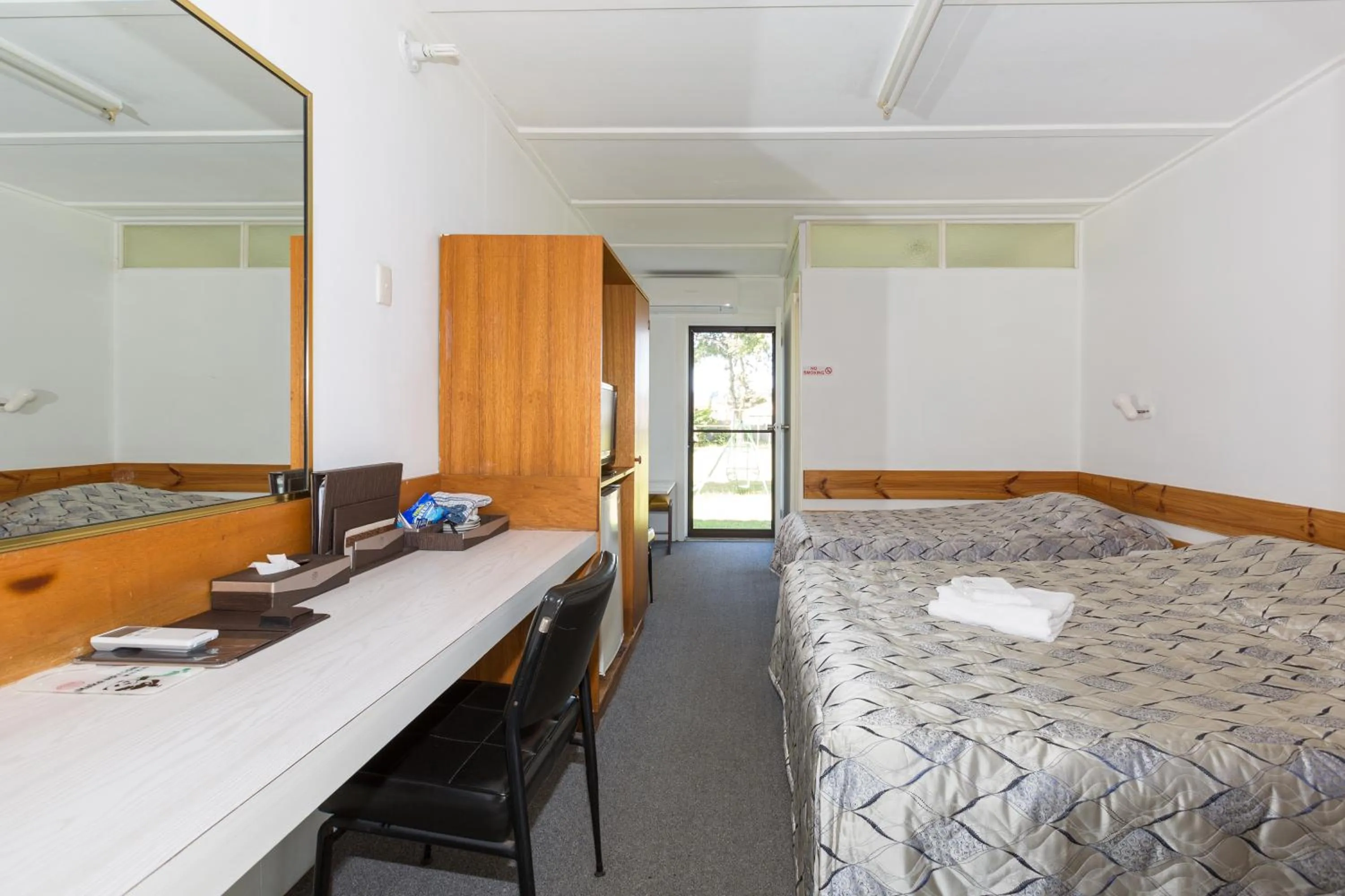 Decorative detail, Bed in Eden Nimo Motel