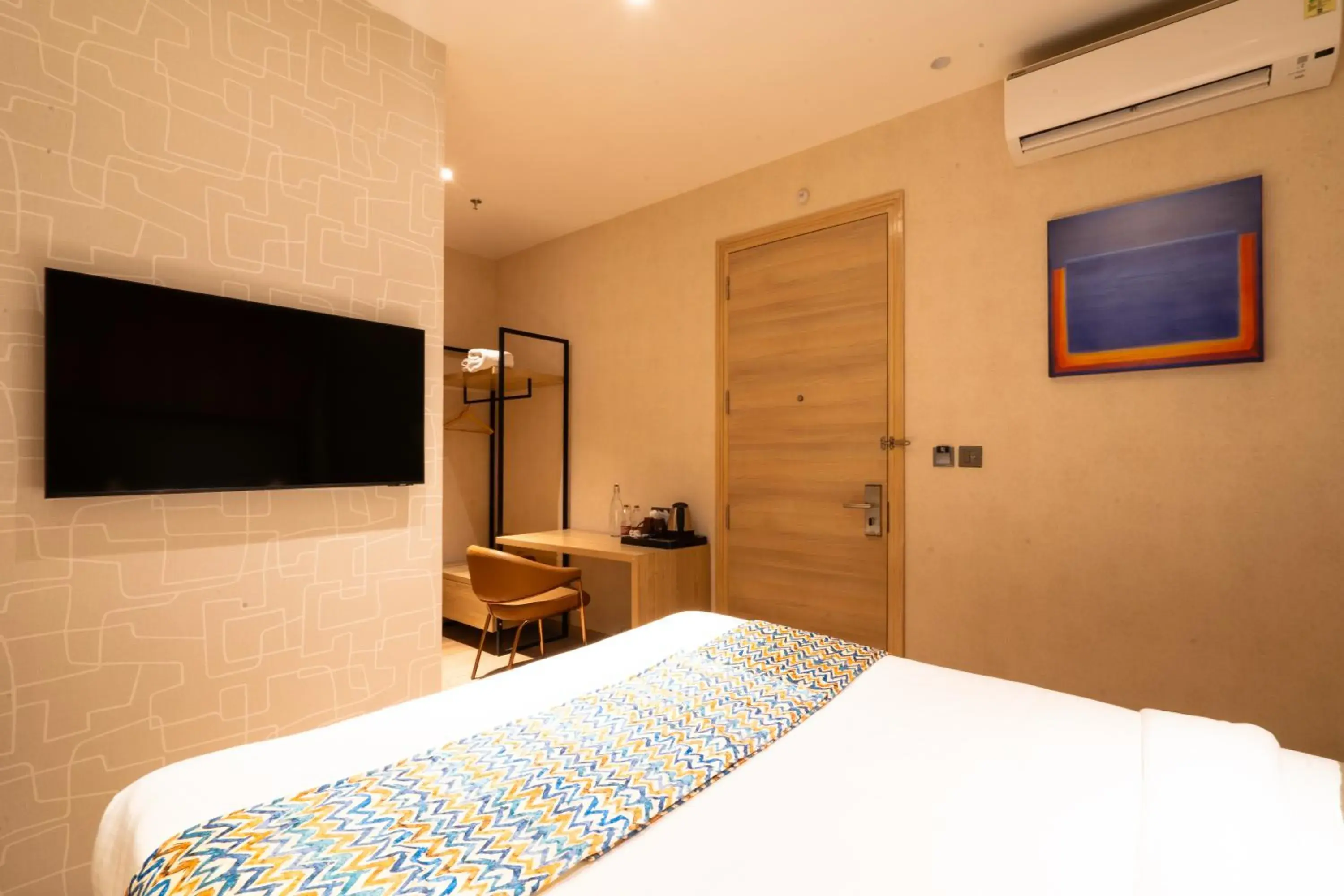 Standard Double Room in Hotel Bluestone Prime Nehru Place by The Cosy hotels Standard Double Room in Hotel Bluestone Prime Nehru Place by The Cosy hotels