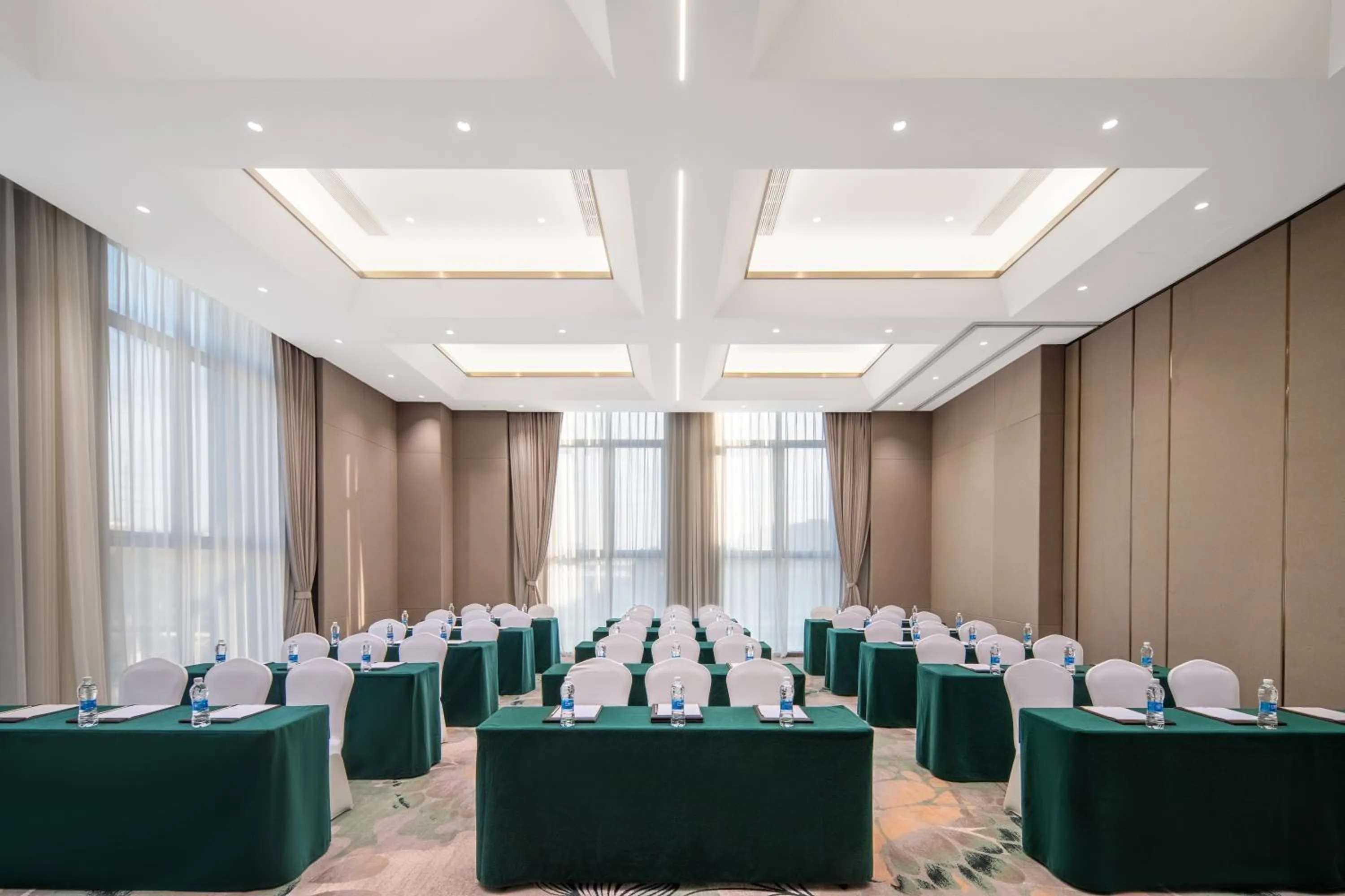 Meeting/conference room in Wyndham Garden Shanghai Songjiang