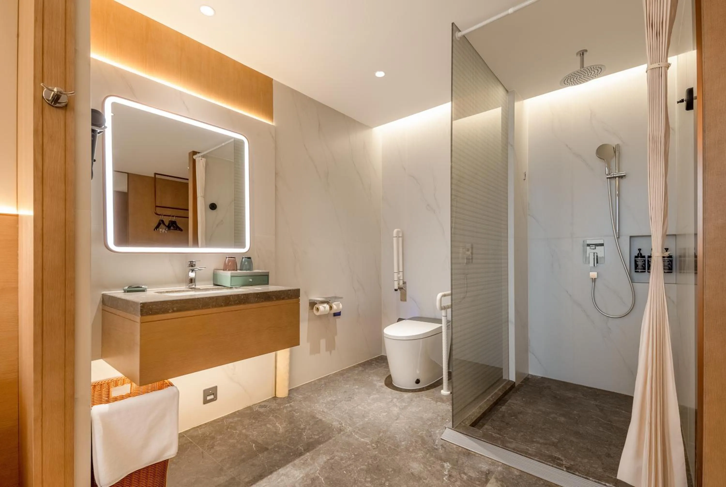 Bathroom in Wyndham Garden Shanghai Songjiang