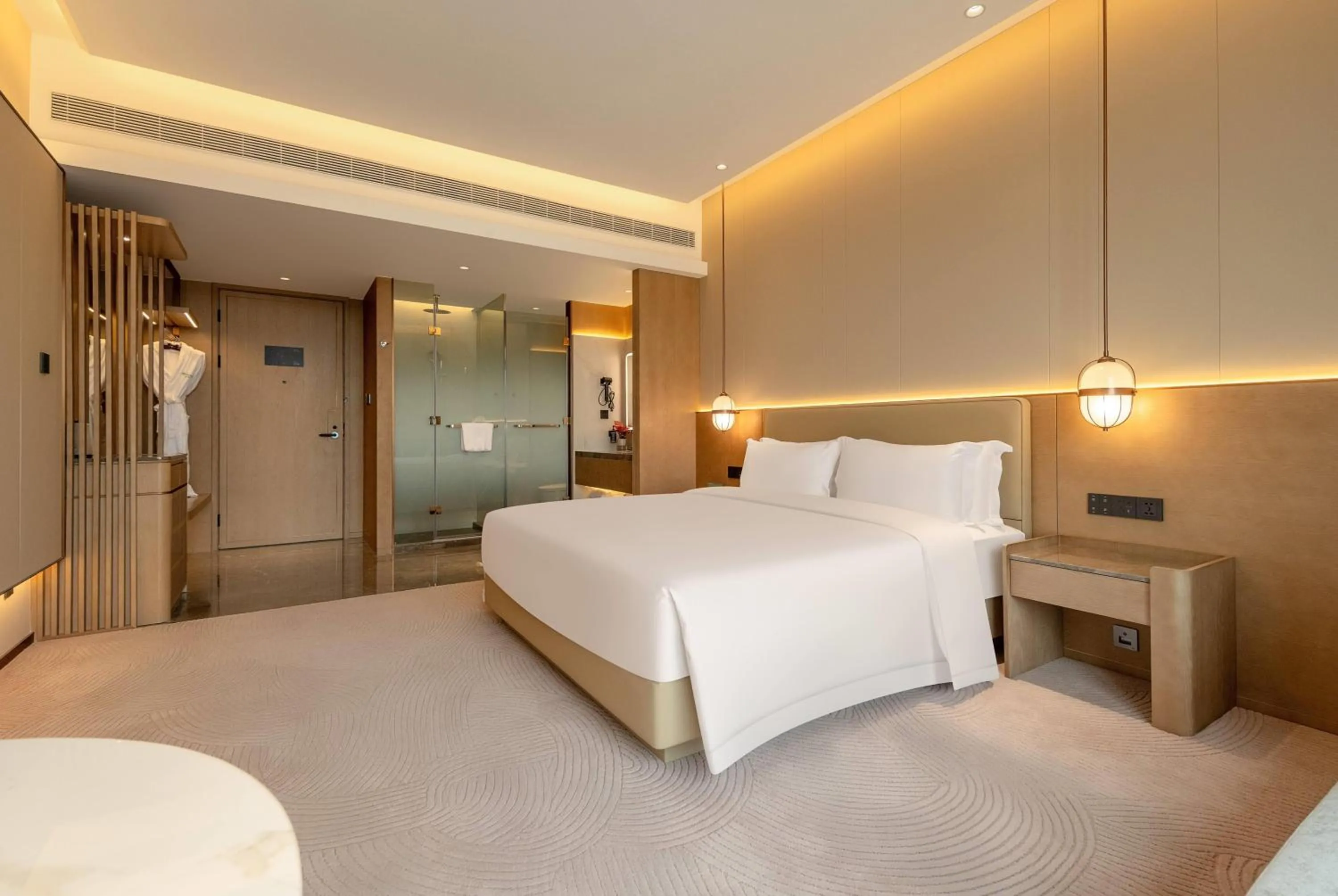 Bed in Wyndham Garden Shanghai Songjiang