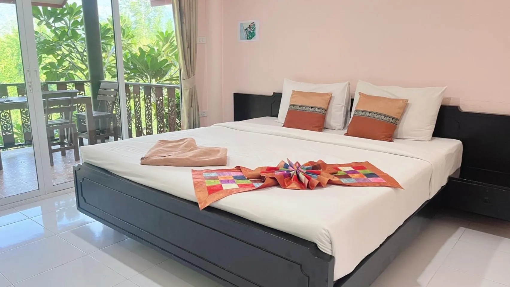 Bed in Star Hill River Kwai Resort