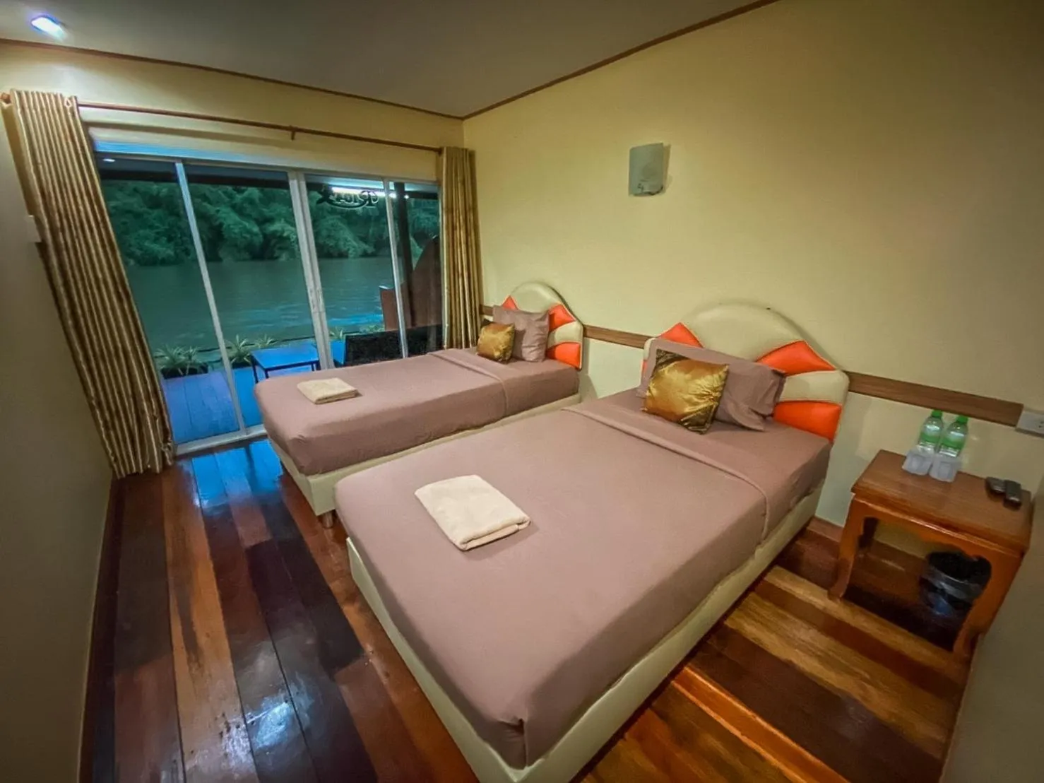 Bed in Star Hill River Kwai Resort