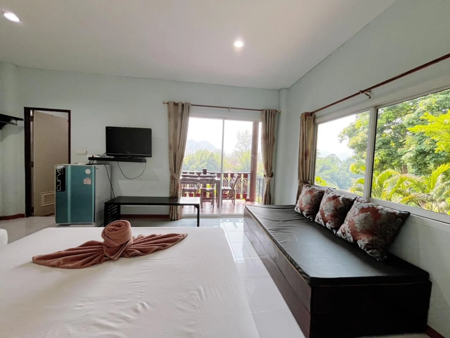 Bed in Star Hill River Kwai Resort