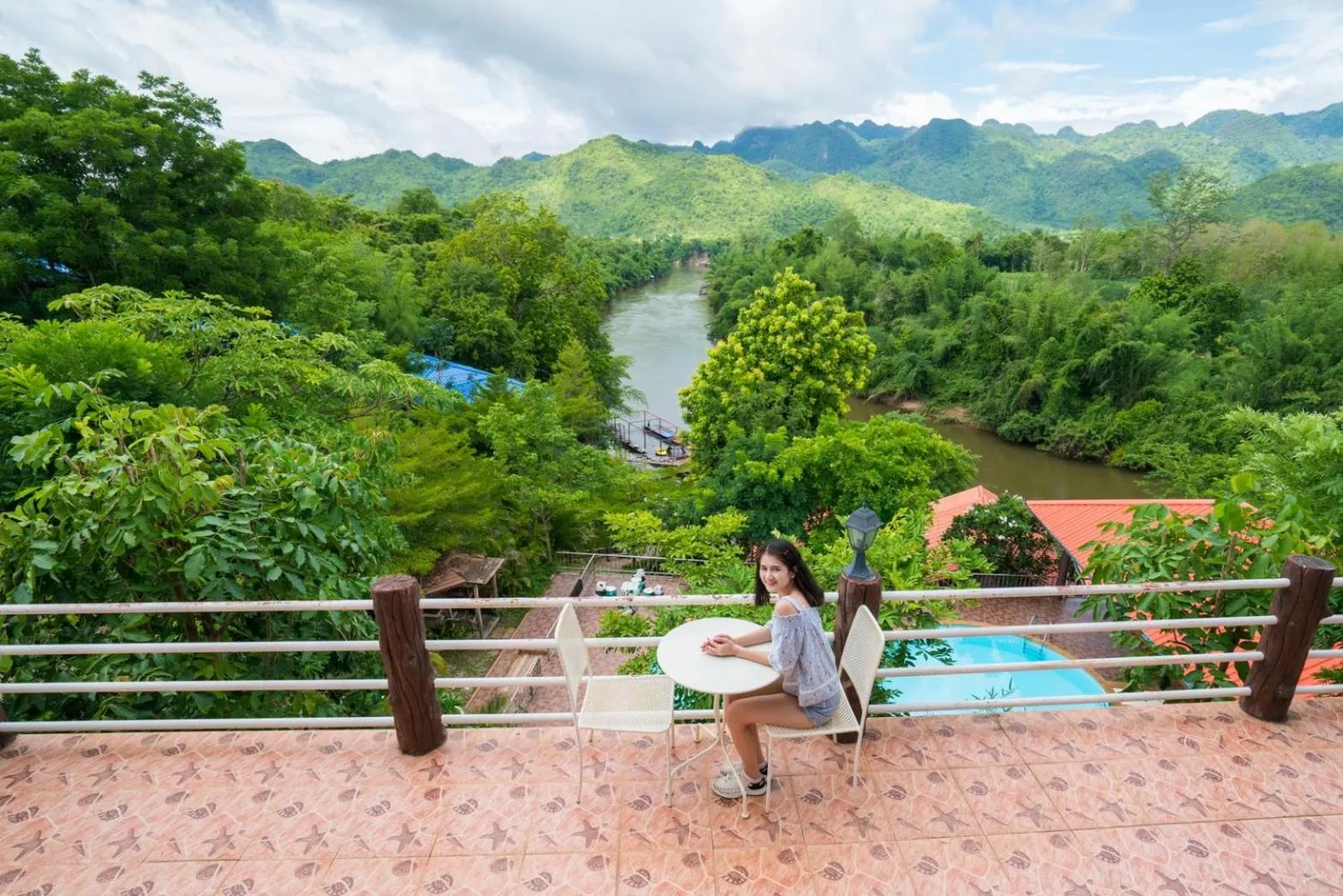 Facade/entrance in Star Hill River Kwai Resort