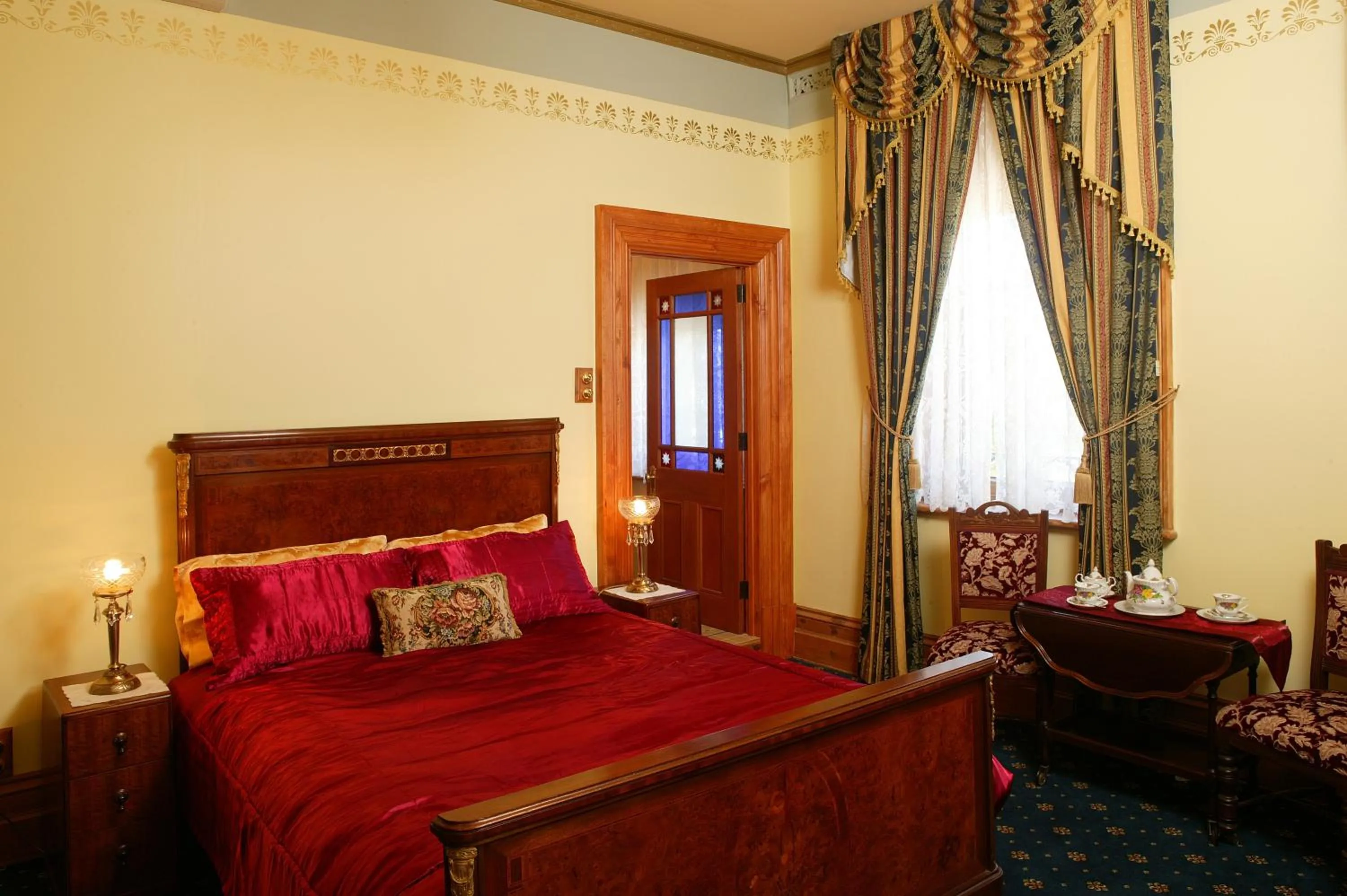 Day, Bed in Freeman On Ford