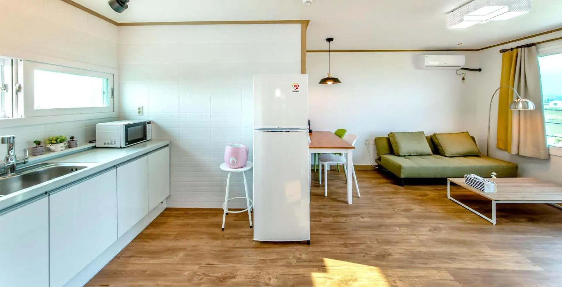 Kitchen or kitchenette in Boreum Pension