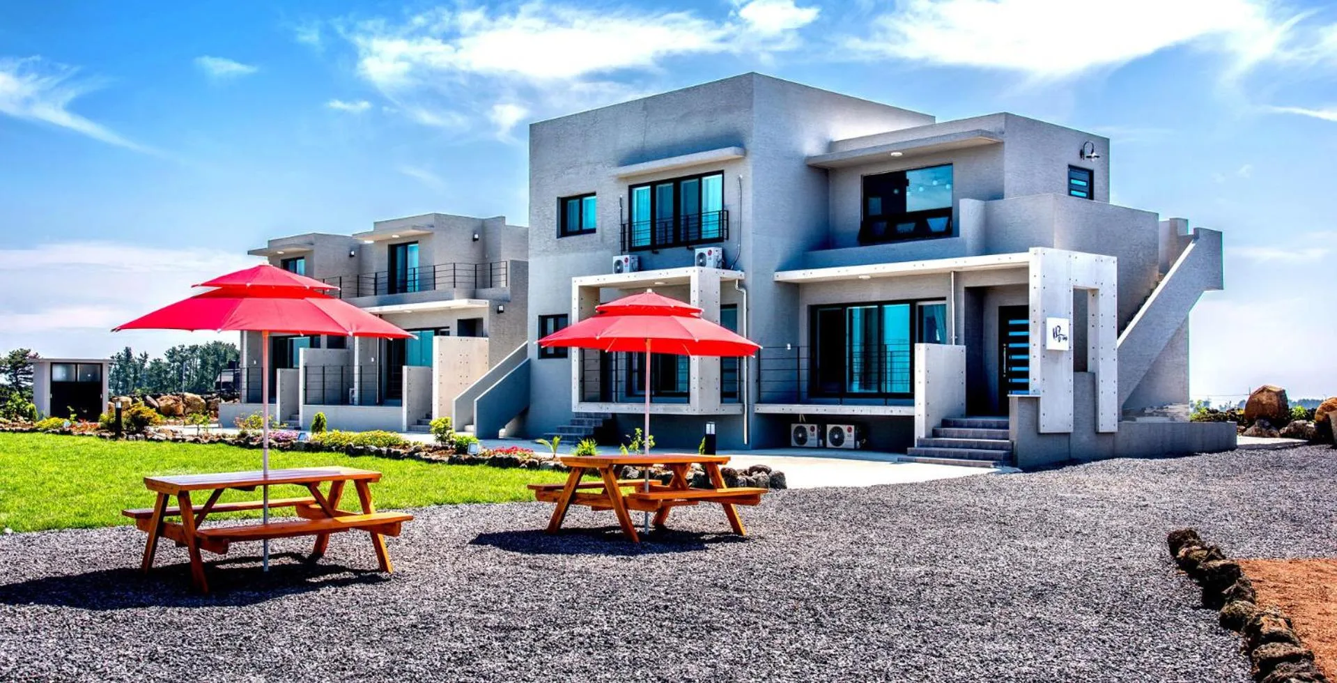 Facade/entrance in Boreum Pension