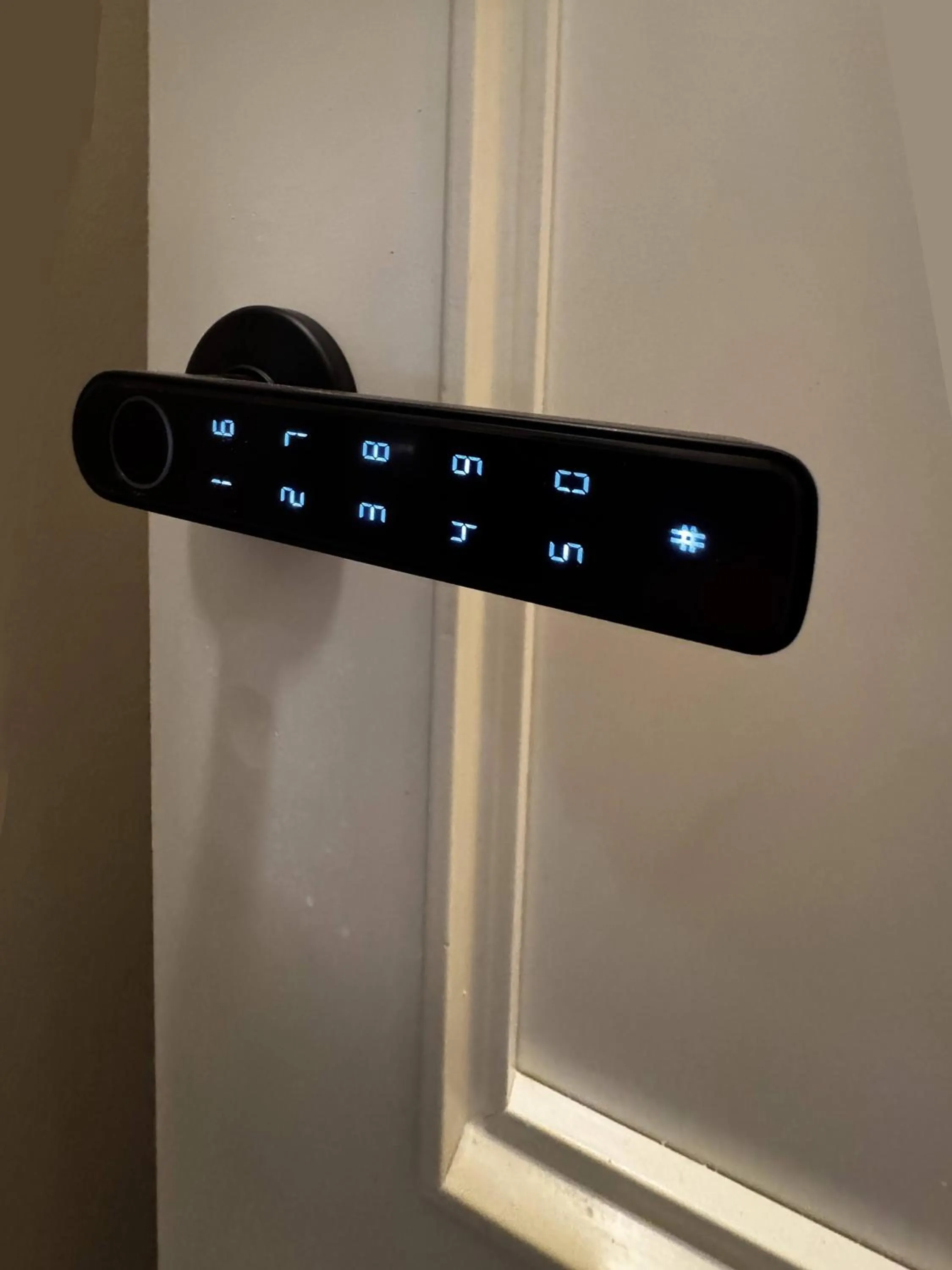 Other in Bed and Chic art rooms