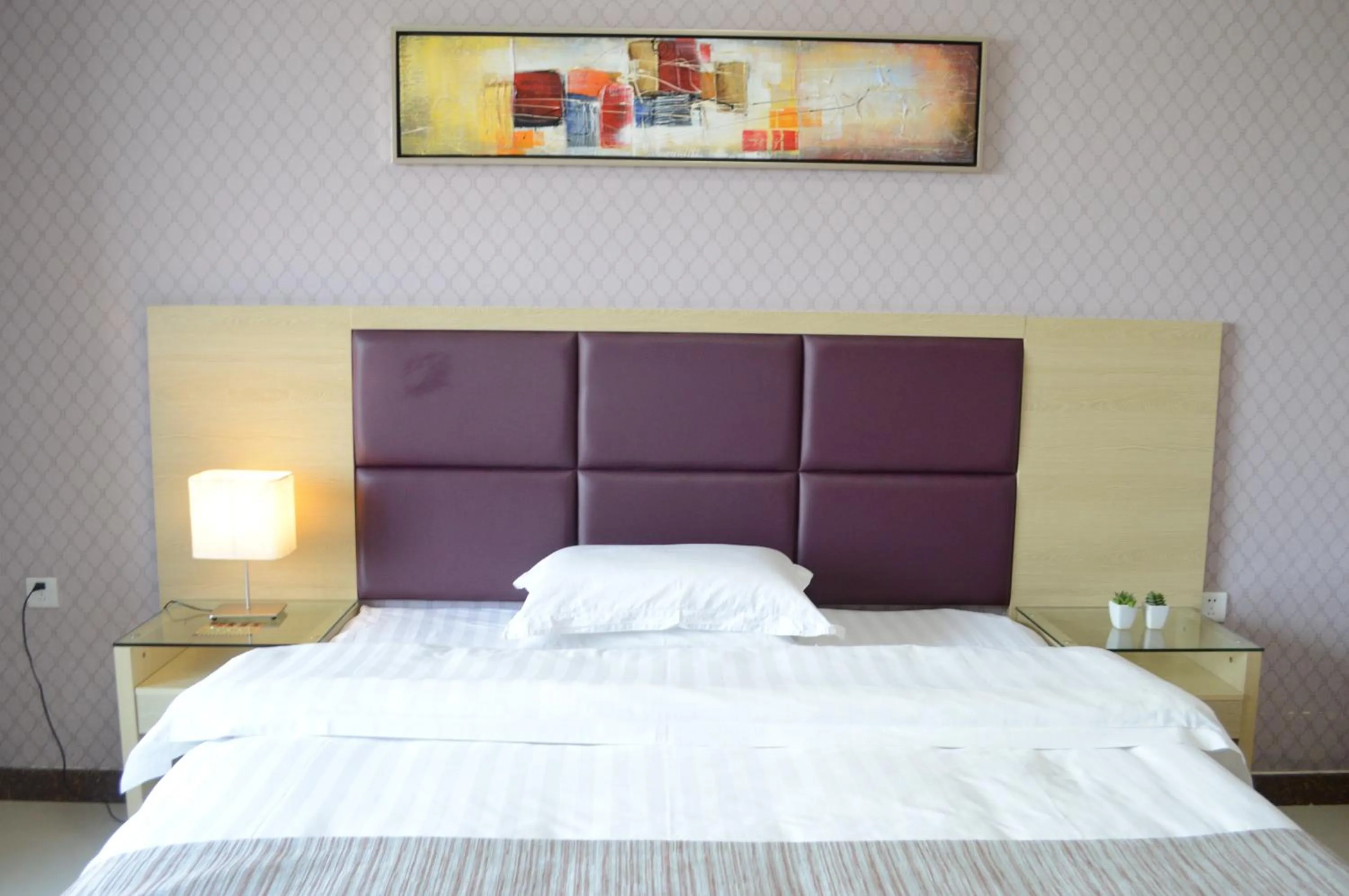 Decorative detail, Bed in Xizhengjia Apartment Hotel Pazhou Complex