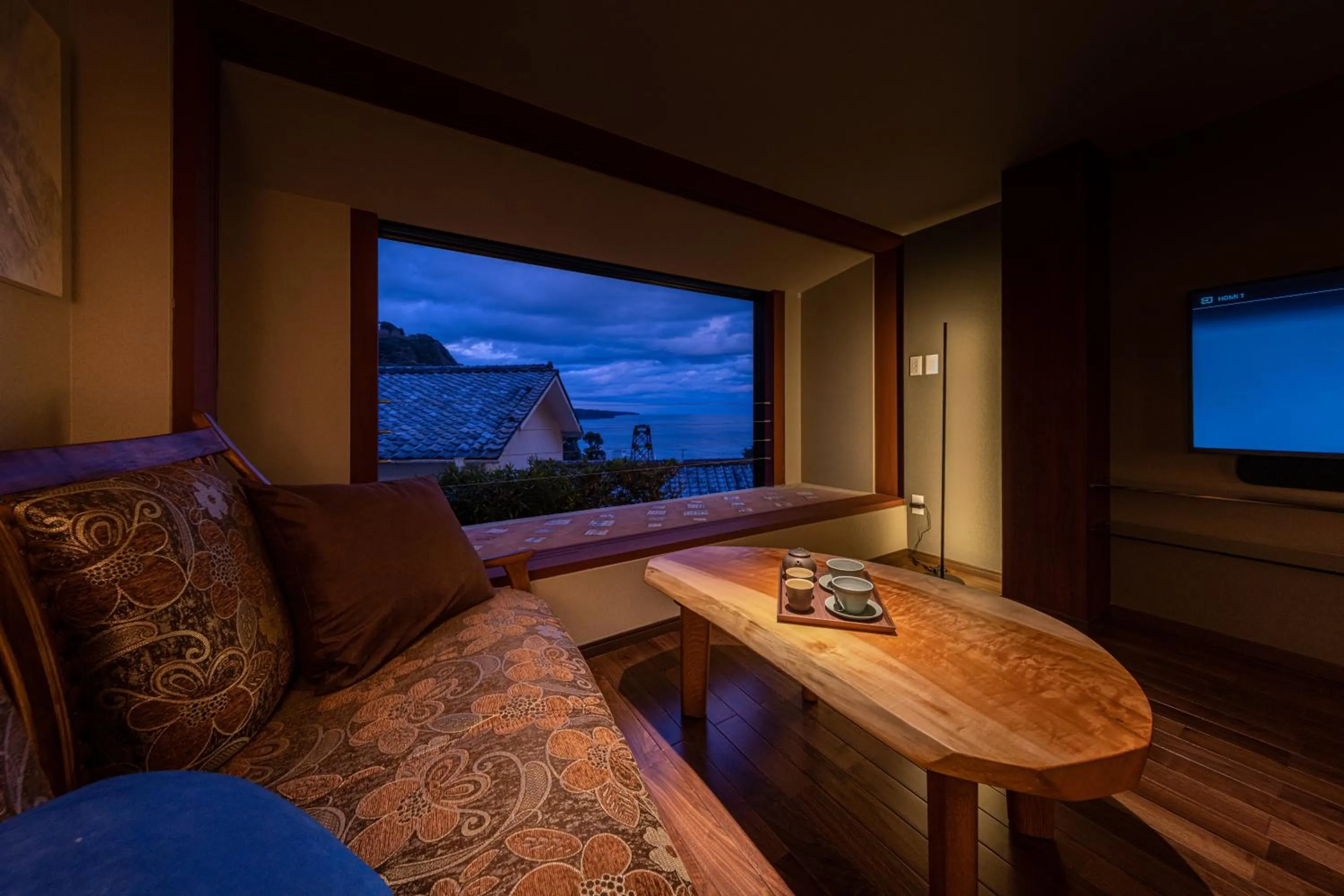 Seating area in Isaribi (No Children)