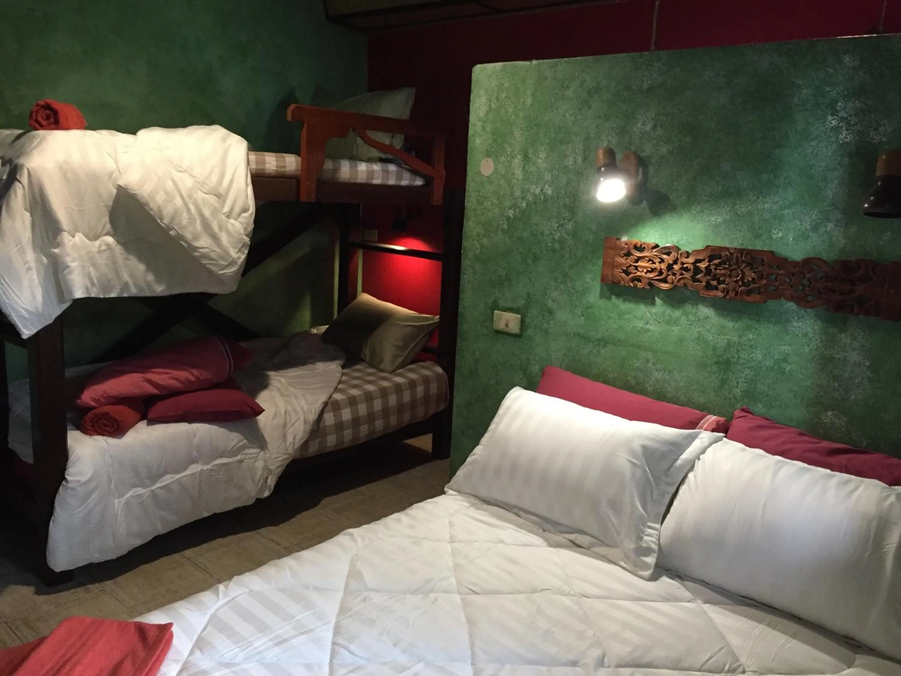 bunk bed, Bed in Shanti Lodge