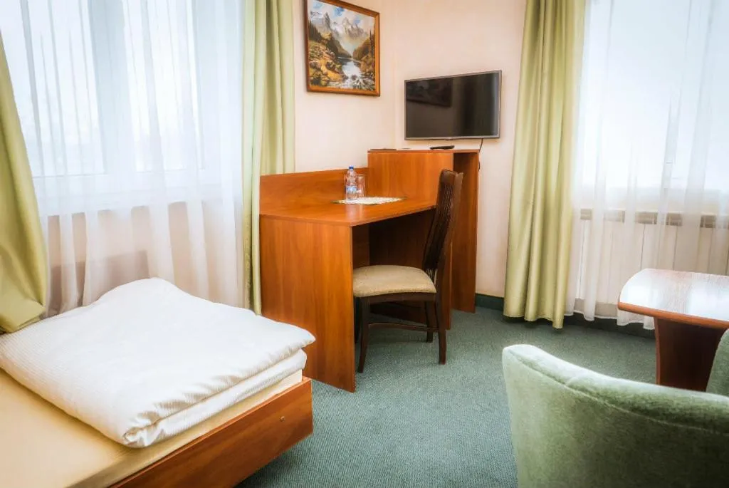 Photo of the whole room, Bed in Alabastro