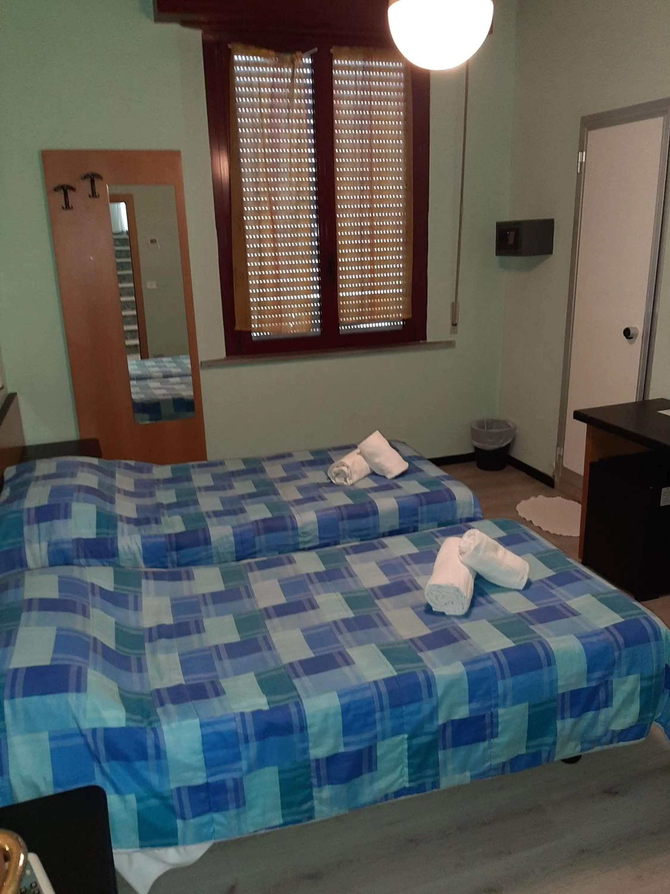 Bedroom in Hotel Niagara