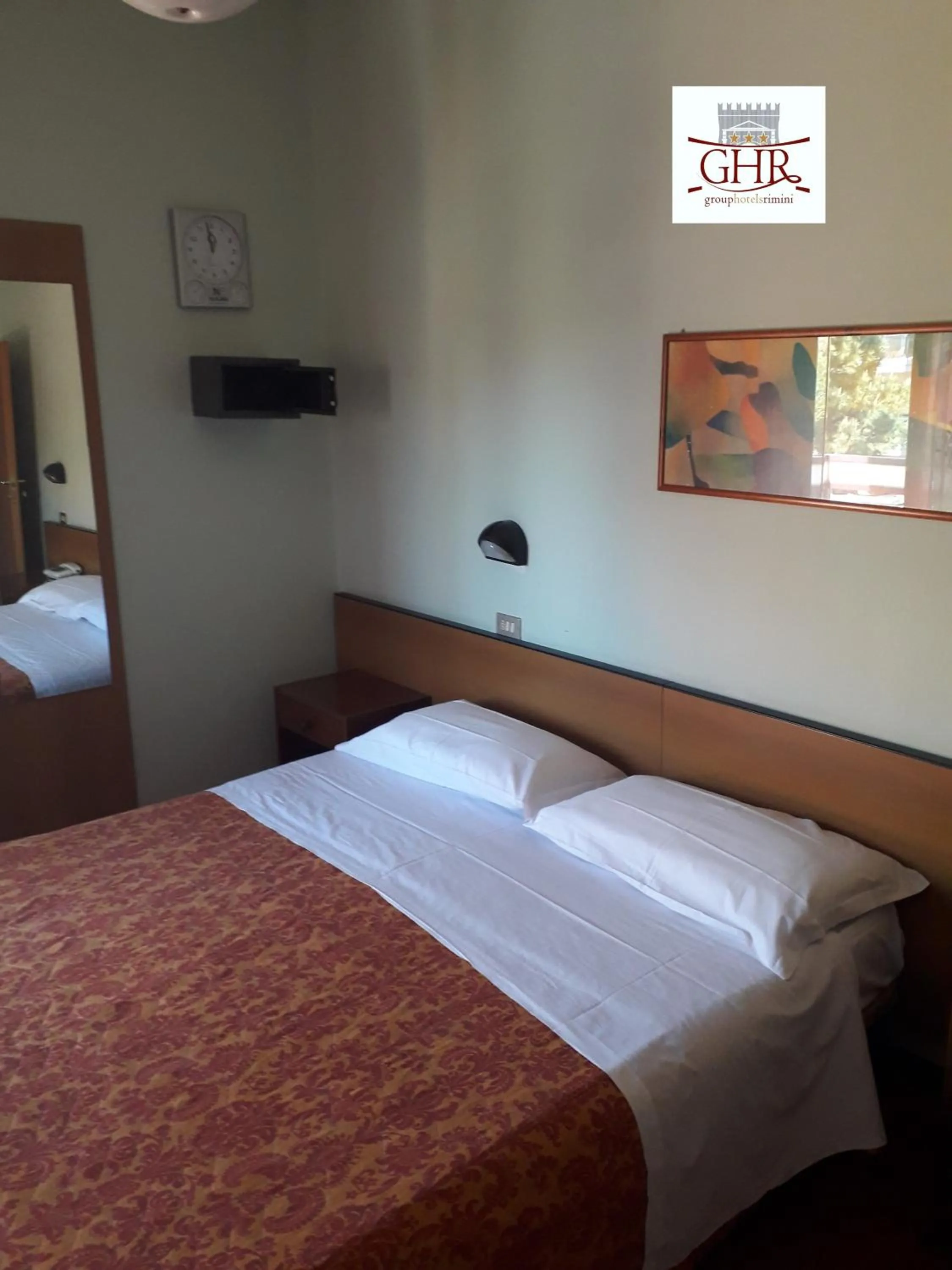 Bedroom in Hotel Niagara