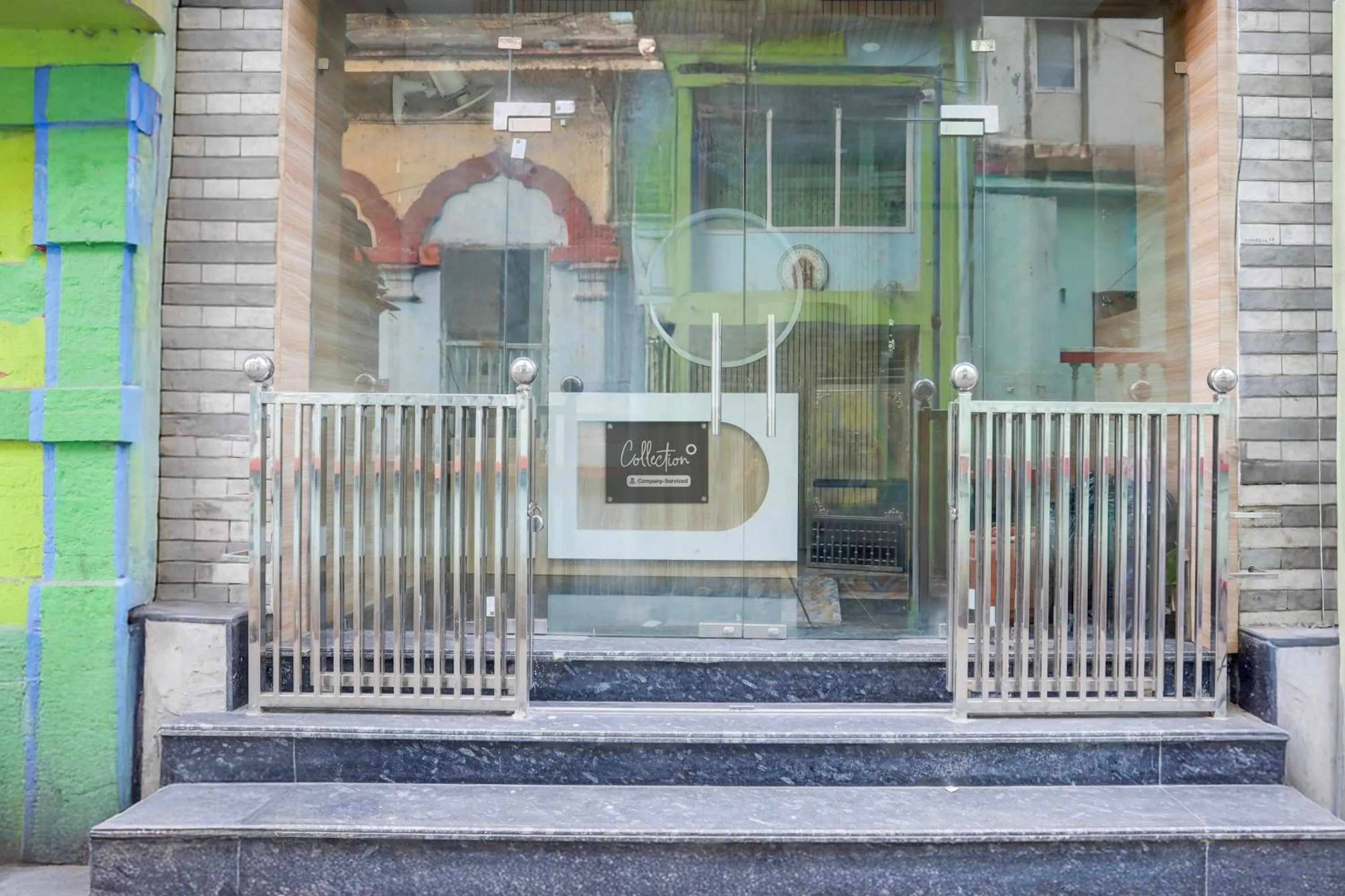Facade/entrance in Super Collection O Manikarnika Sahi Near Jagannath Temple