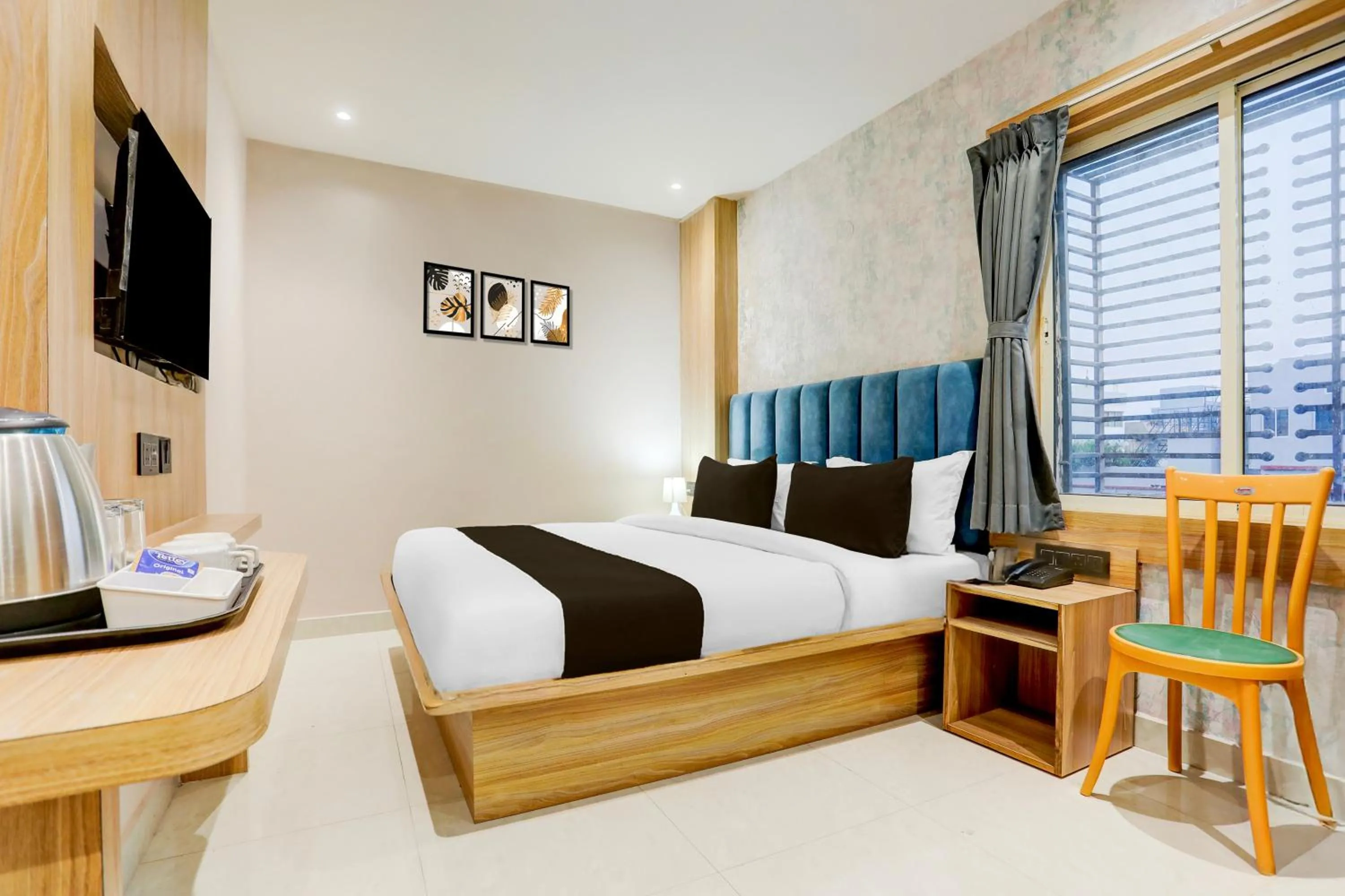 Bedroom, Bed in Super Collection O Manikarnika Sahi Near Jagannath Temple