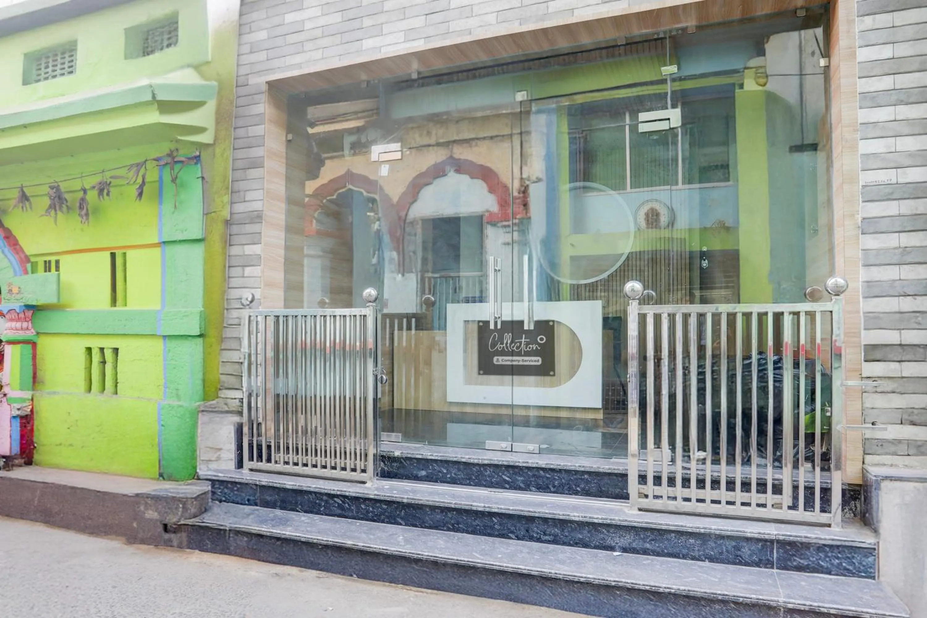Facade/entrance in Super Collection O Manikarnika Sahi Near Jagannath Temple
