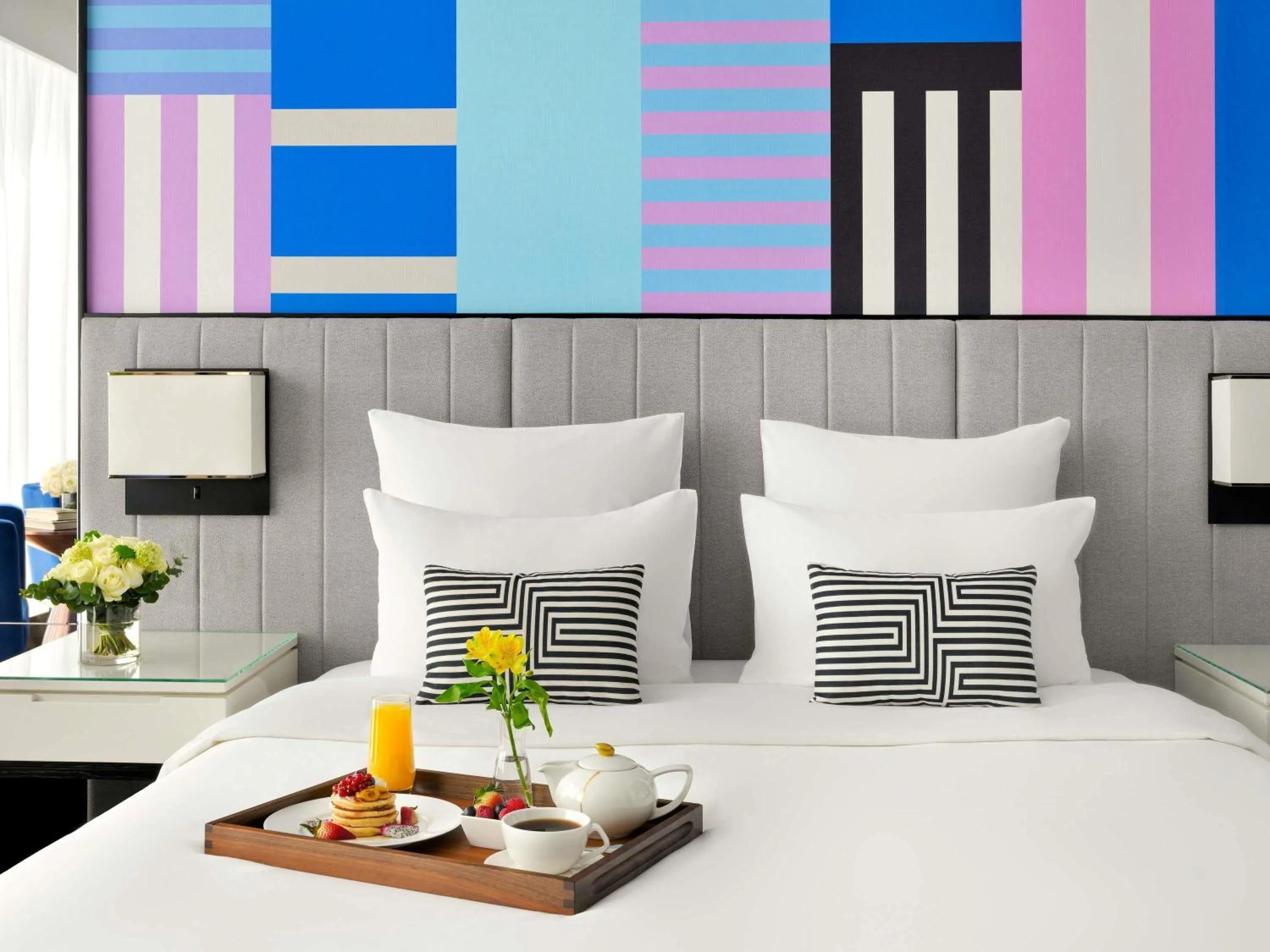 Bedroom, Bed in Pullman Dubai Downtown