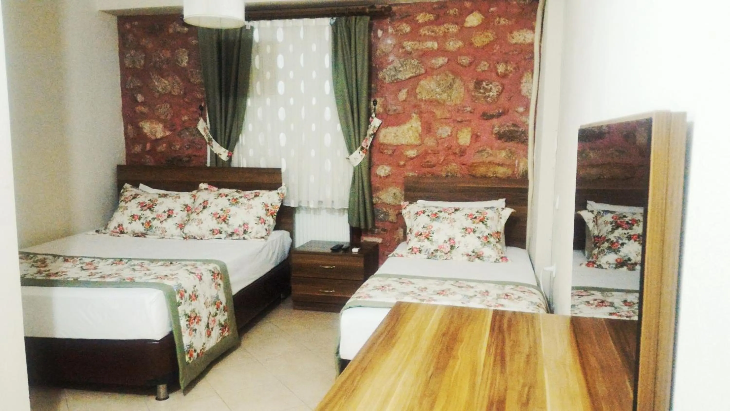 Photo of the whole room, Bed in Odunluk Tas Konak Hotel