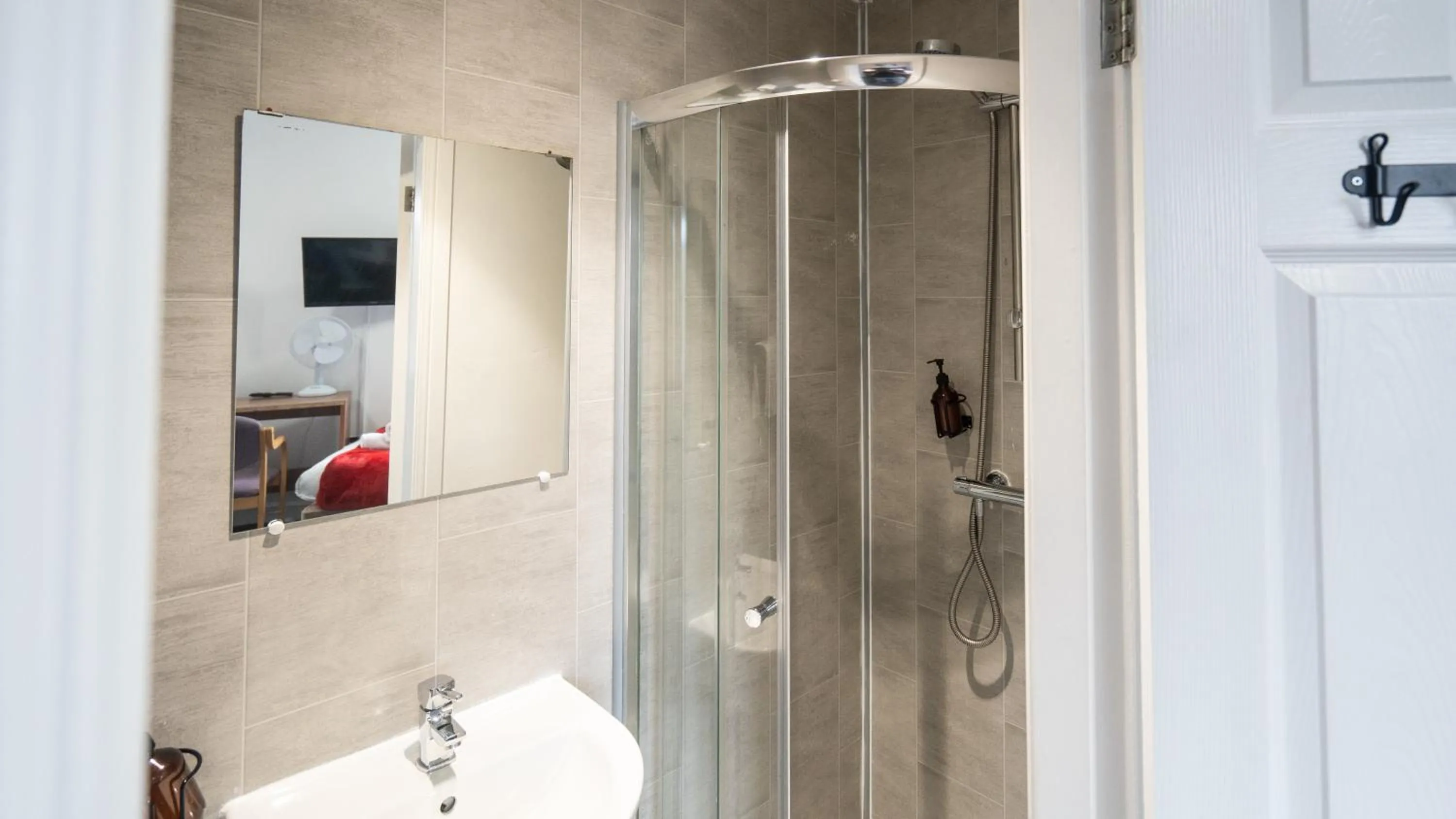 Bathroom in Imperial Salford Hotel