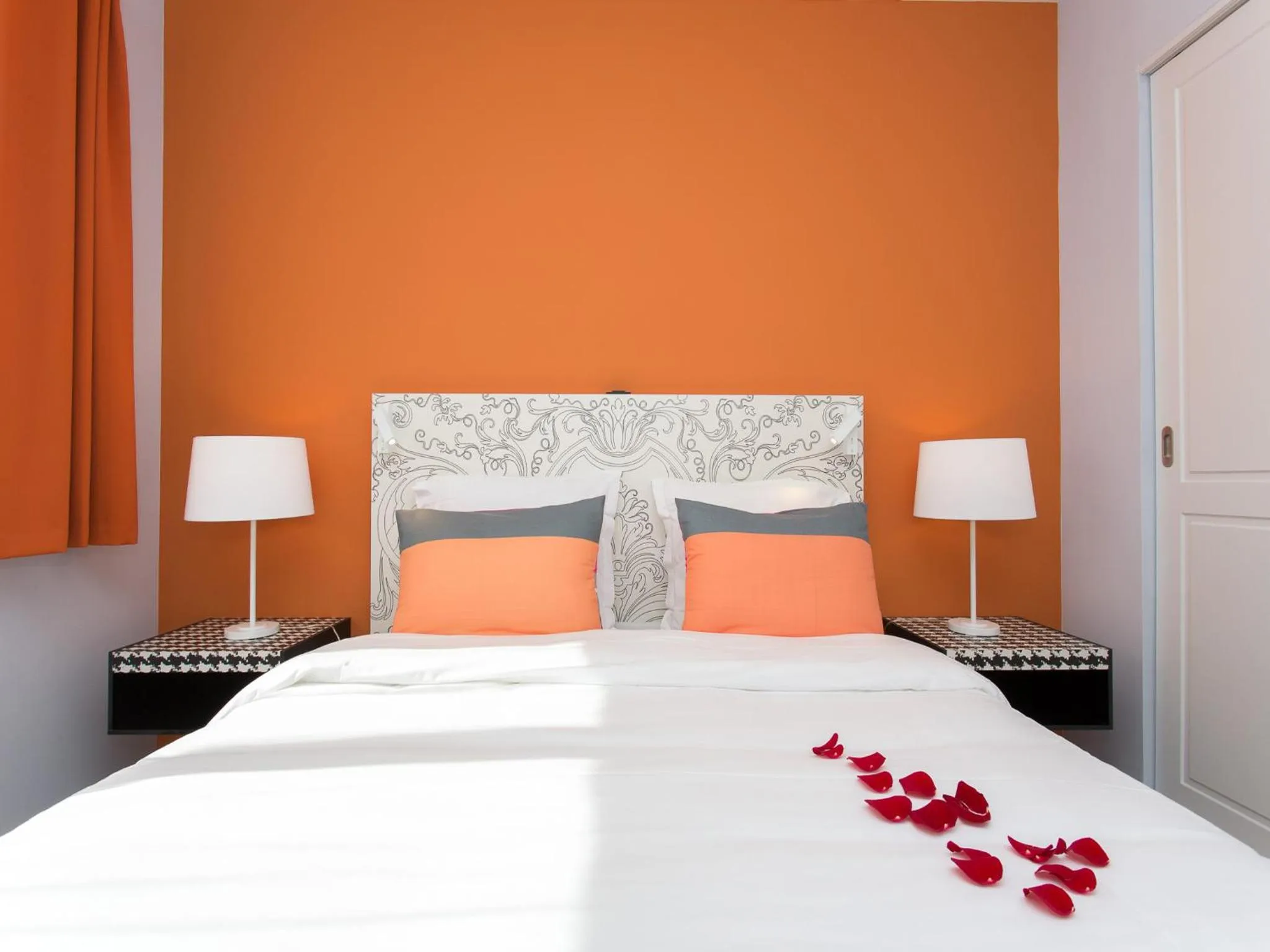 Bedroom, Bed in Adonis Mougins