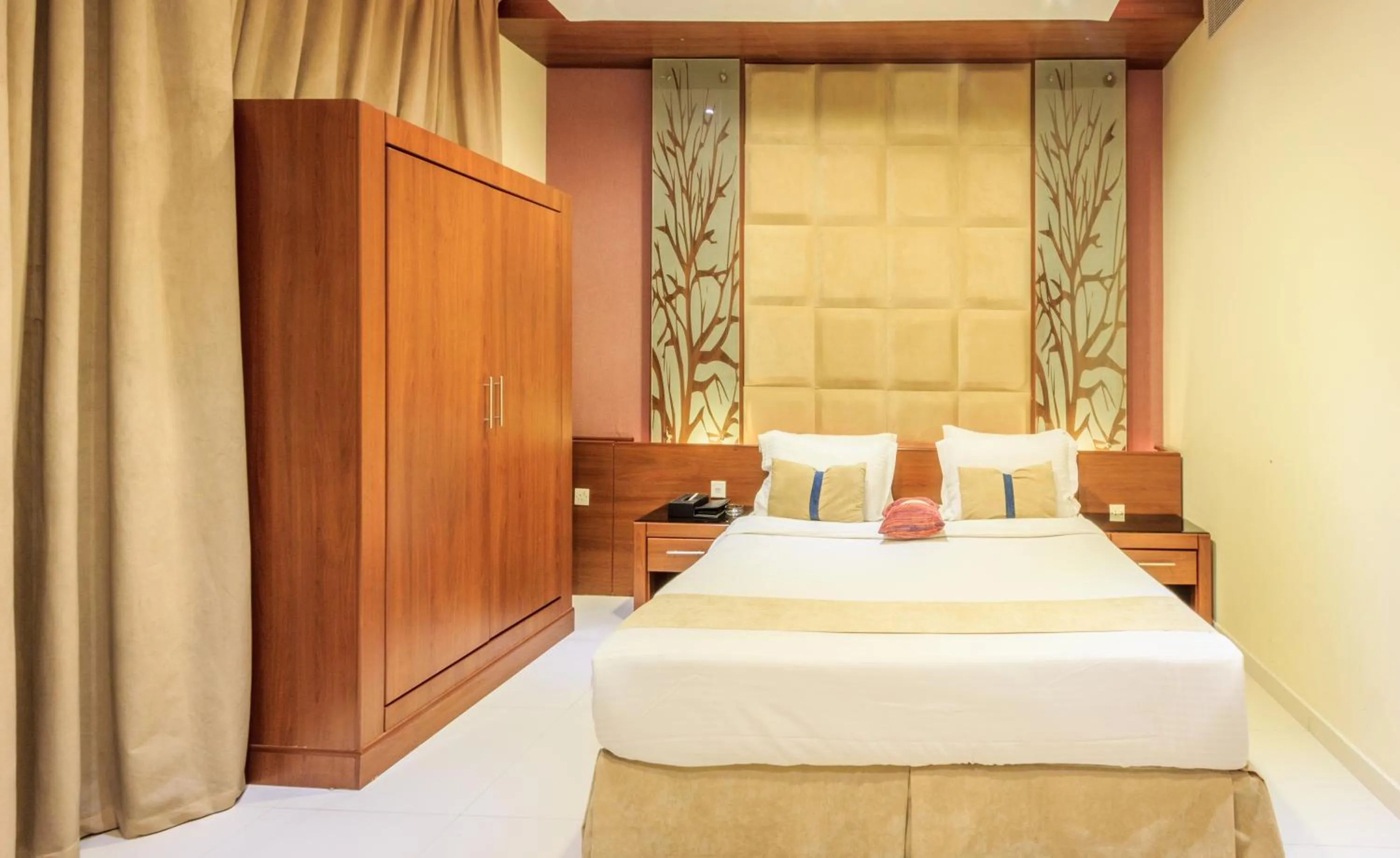 Bed in Al Muhaidb Down Town - King Fahd Road