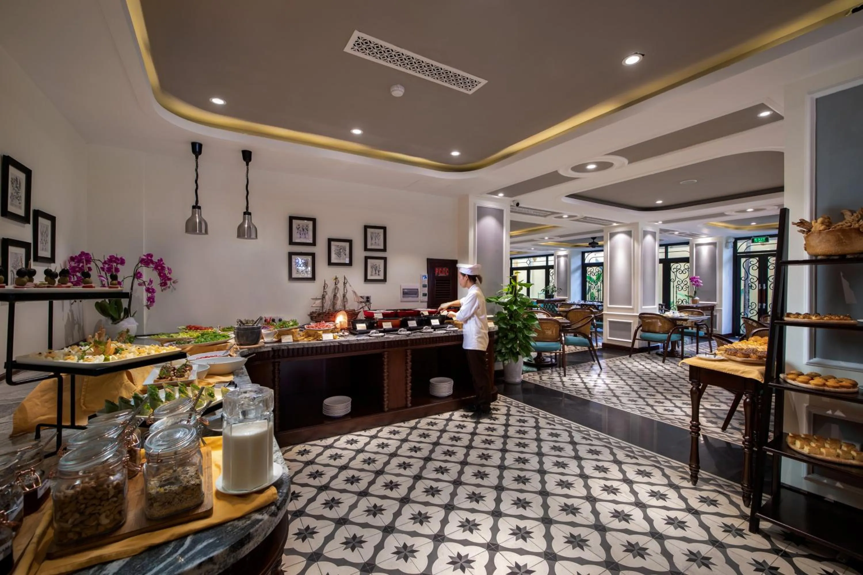 Restaurant/places to eat in Mulberry Collection Silk Village