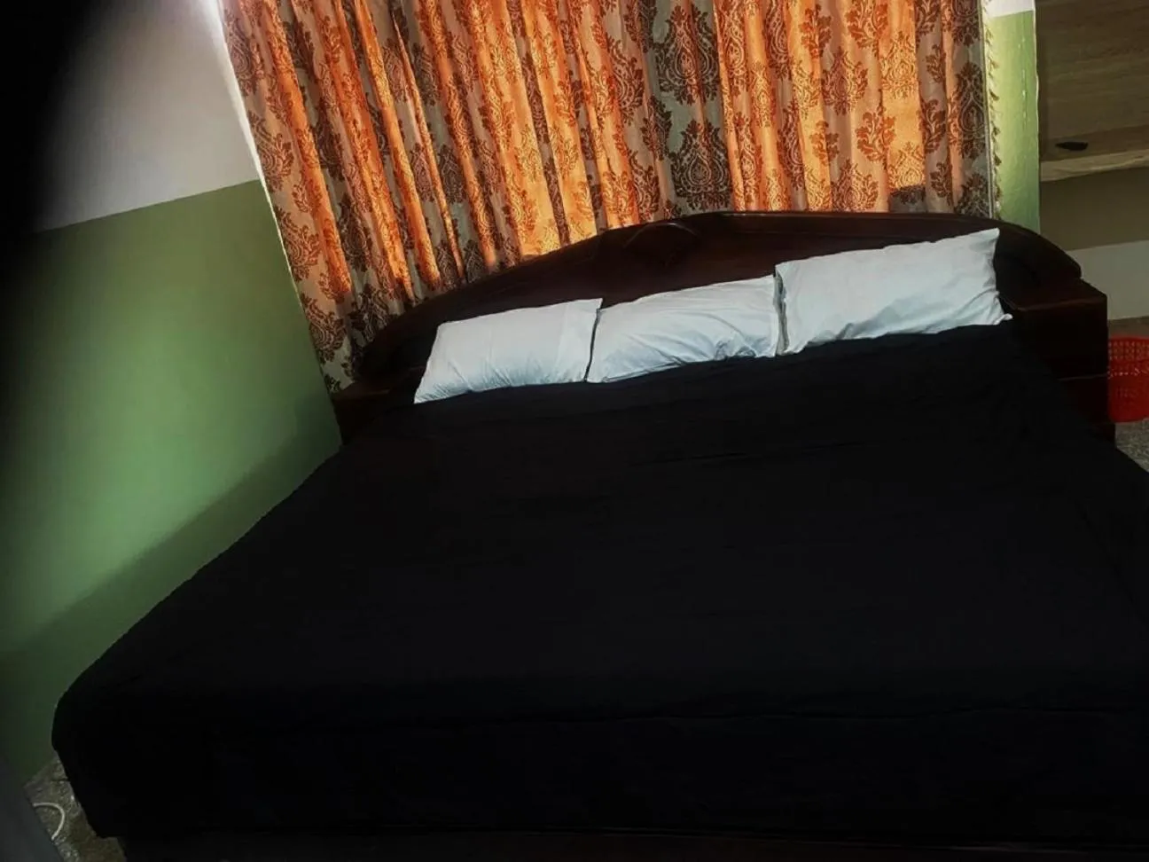 Bedroom, Bed in Enyo Home