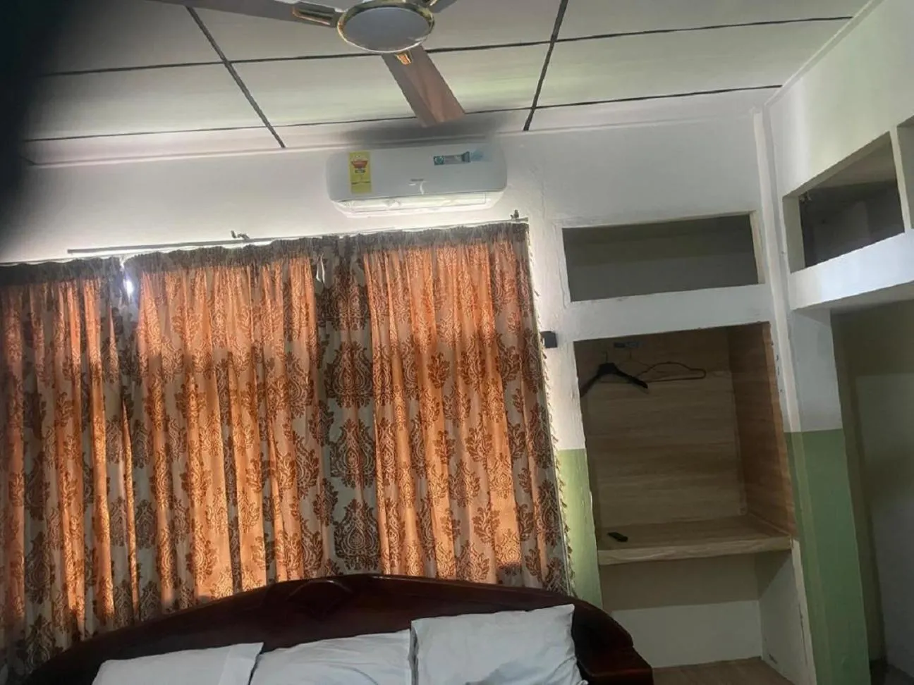 Bedroom, Bed in Enyo Home
