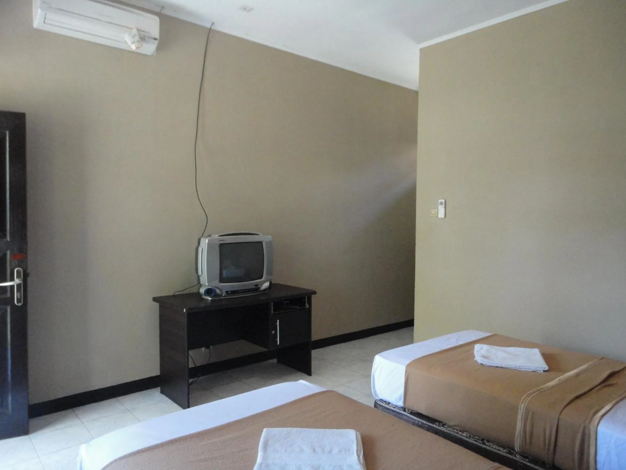 Bedroom, Bed in Pakuna Beach