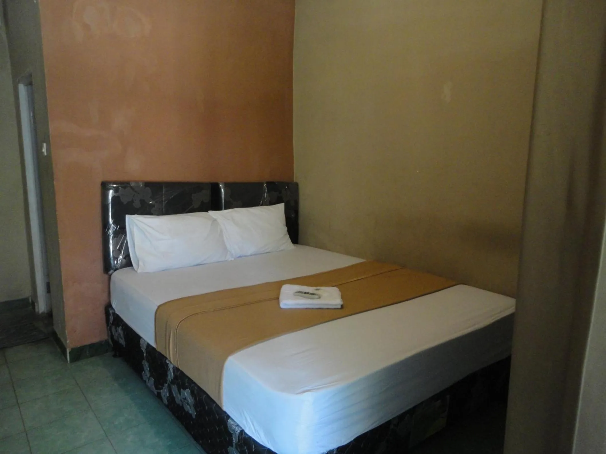 Bedroom, Bed in Pakuna Beach