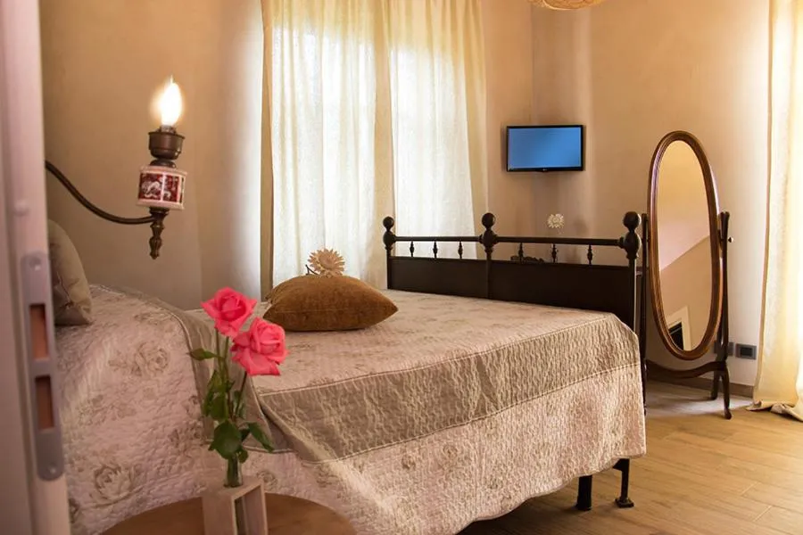 Double Room with Balcony - single occupancy in Villa Laura