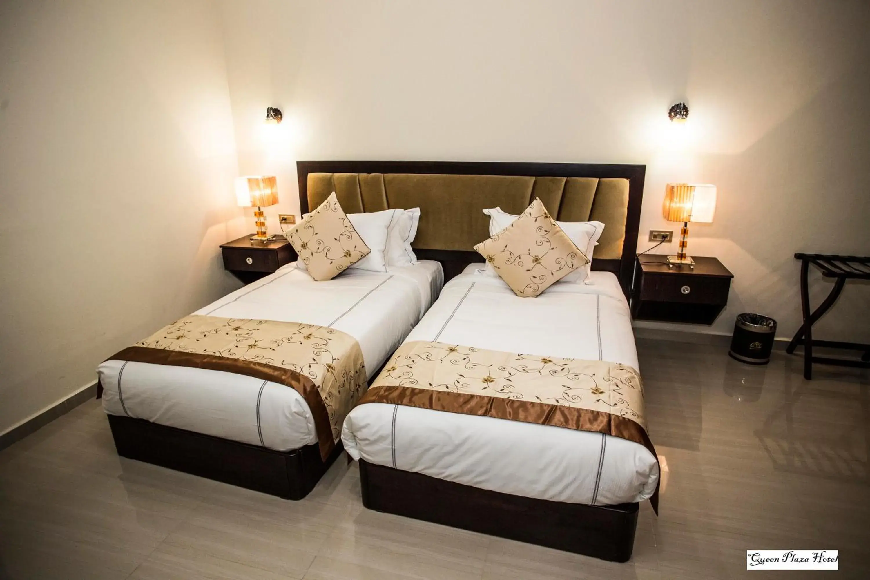 Standard Double or Twin Room in Queen Plaza Hotel Standard Double or Twin Room in Queen Plaza Hotel