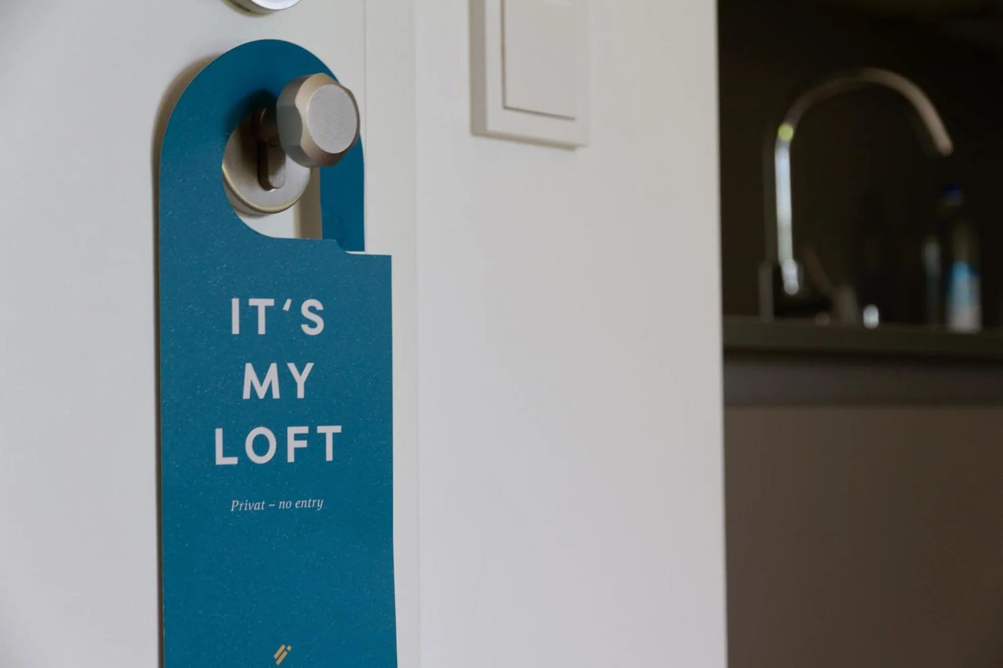 Logo/Certificate/Sign in Toploft The Aparthotel