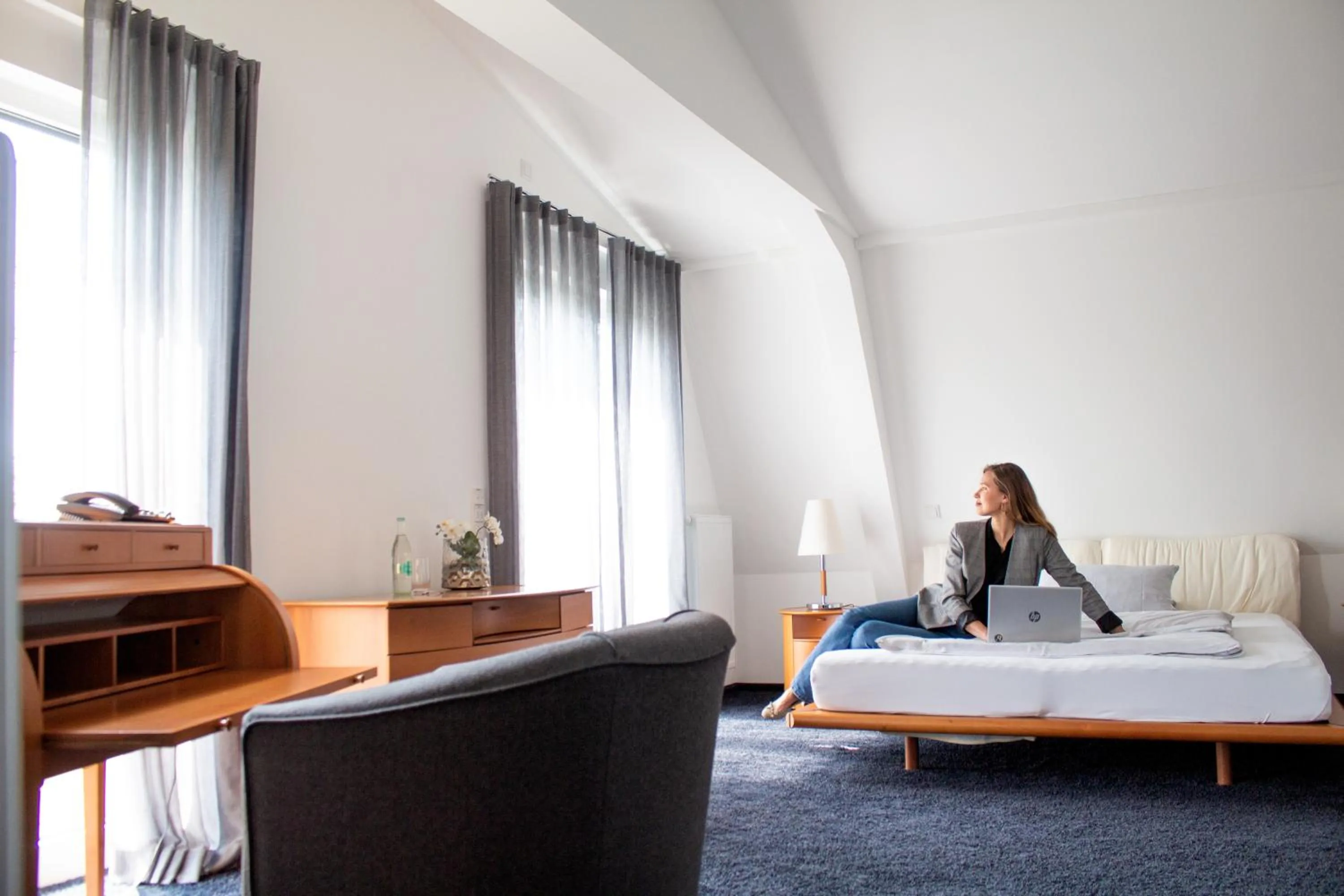 Photo of the whole room, Bed in &REPEAT Köln Airport