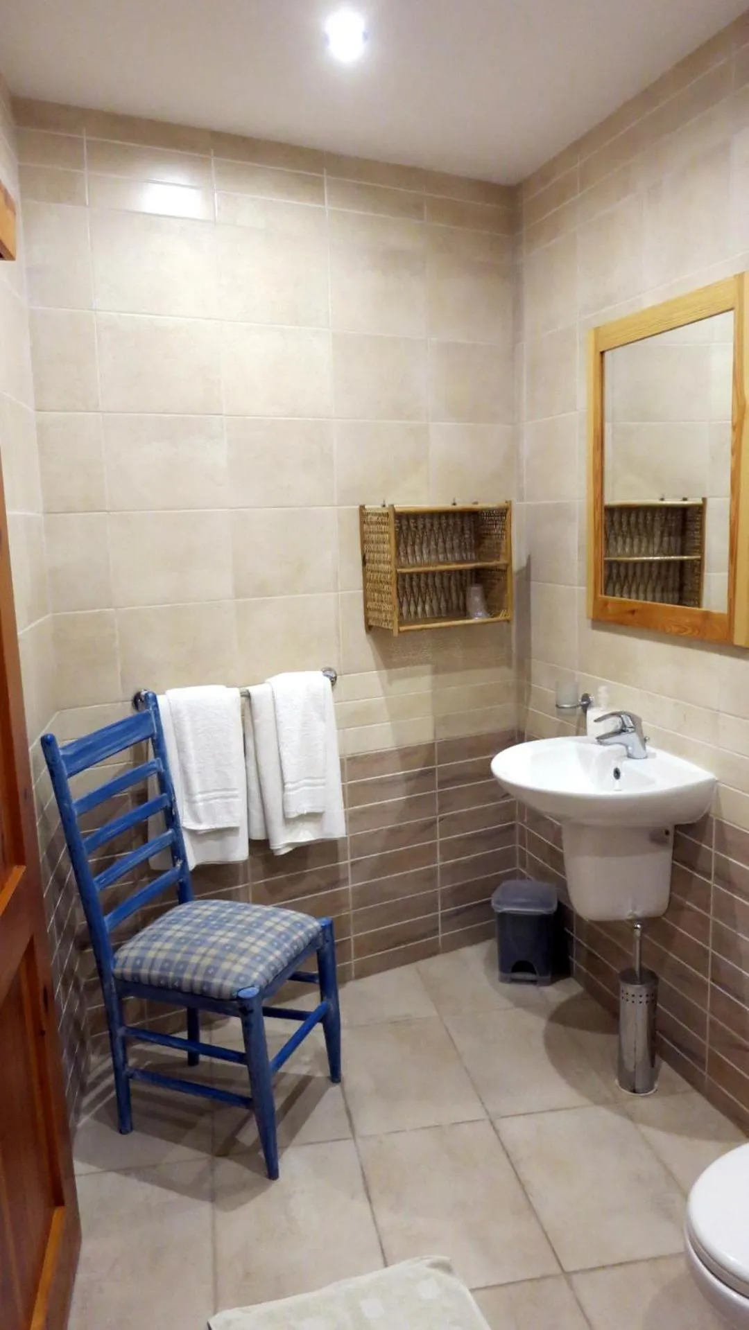 Bathroom in Il-Wileġ Bed & Breakfast