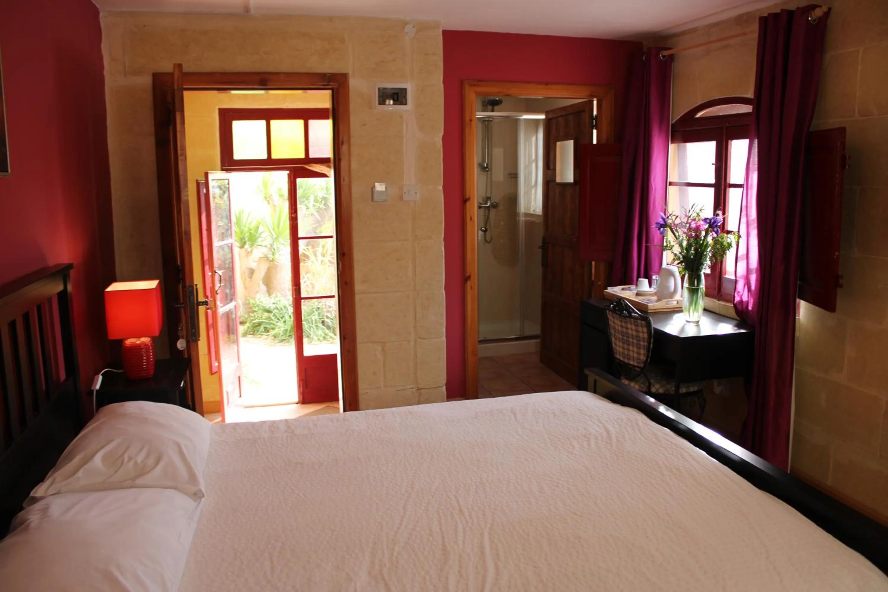 Bedroom, Bed in Il-Wileġ Bed & Breakfast